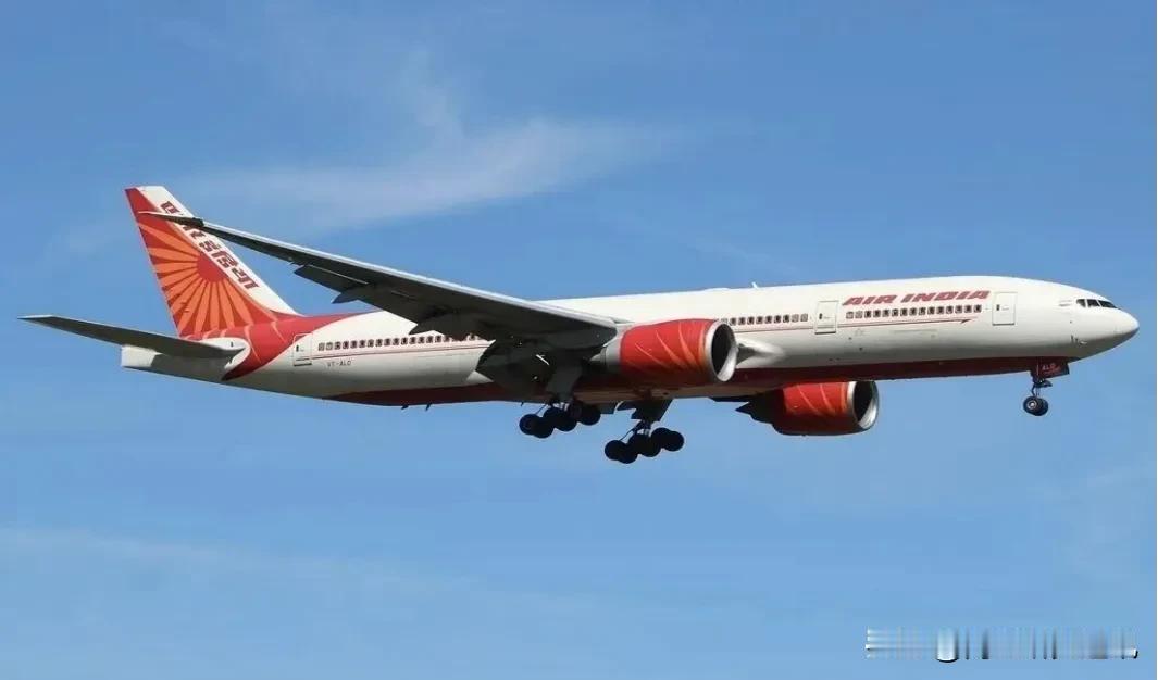《现代外交》11月19日报道，印度航空（Air India，简称“印航”）陷入亏