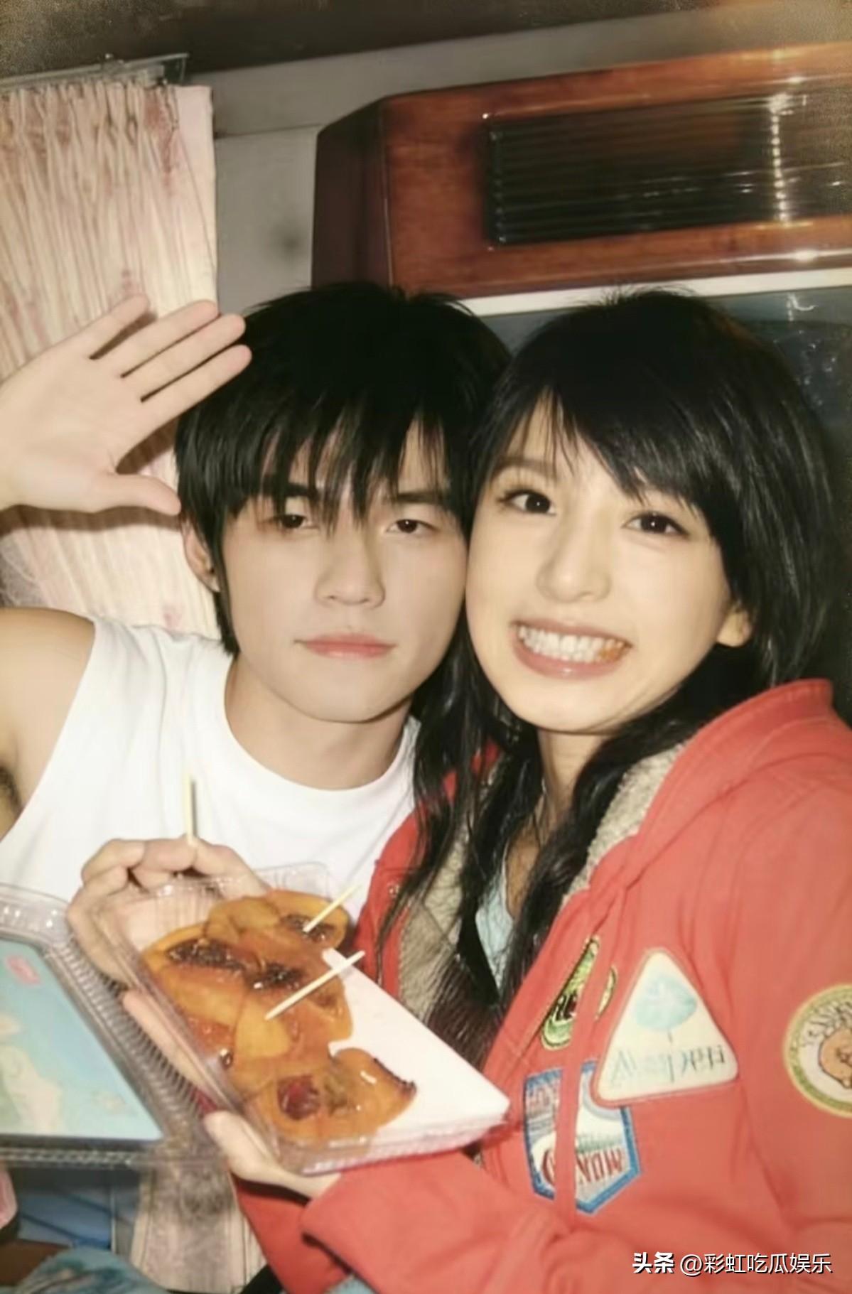 周杰伦要发新专辑了，感觉和田馥甄联合炒作，不然昆凌不会笑得那么开心。

谁都不希