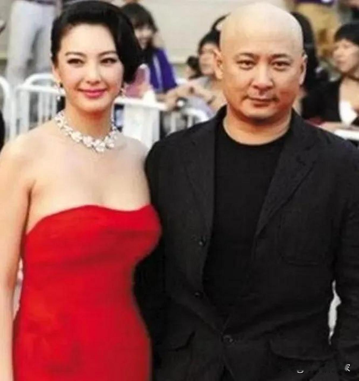 李湘嫁给导演王岳伦，最后离婚了；
张雨绮嫁给导演王安全，最后离婚了；
宋丹丹嫁给