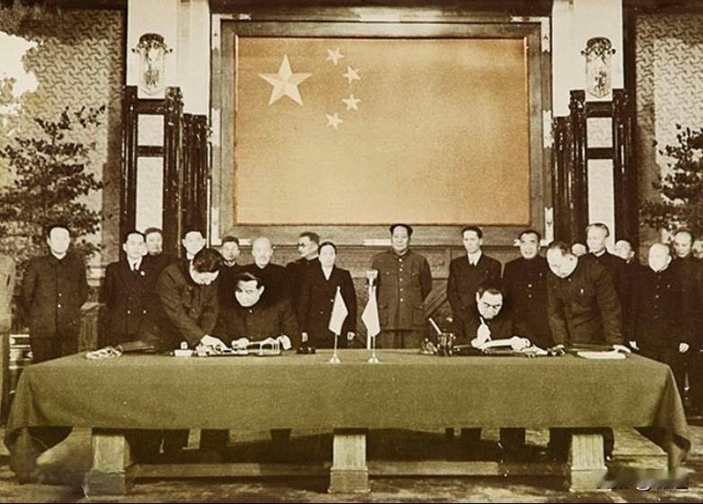 二十年自动续约的《中朝友好互助条约》也是震慑日本军国主义冒险的重要基石。

东北