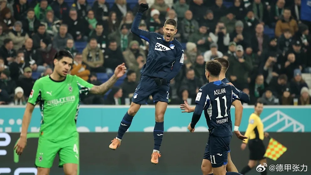 34岁的克拉马里奇此前曾透露接到过拜仁的邀请，但当时考虑到莱万和穆勒等人都在，自