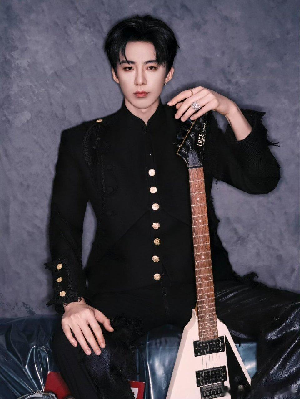 刘宇宁跨年舞台造型出图 刘宇宁跨年舞台造型出图 