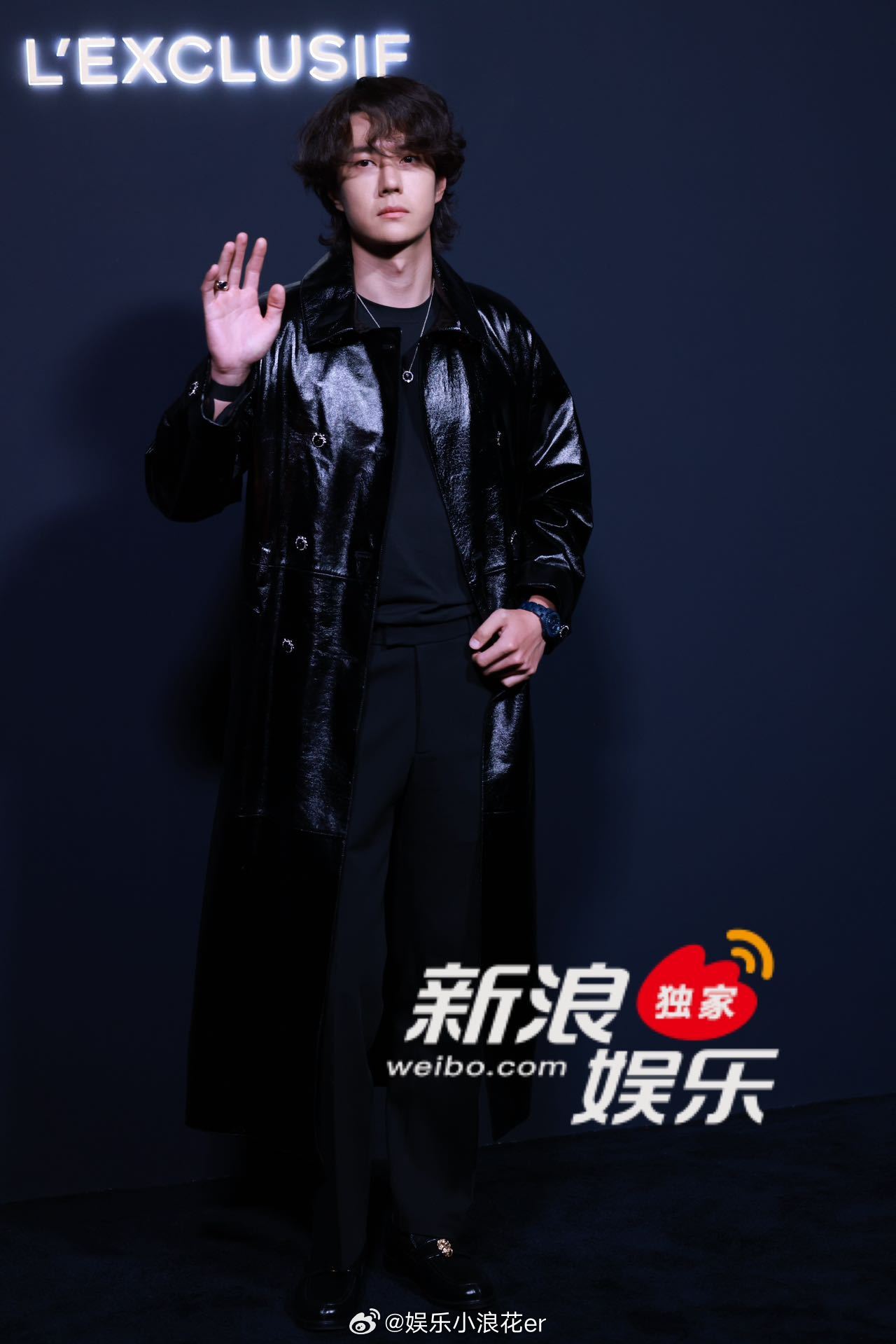 香奈儿蔚蓝之夜明星阵容 等出席香奈儿蔚蓝之夜，男帅女美造型尽显都市感，好像隔着屏
