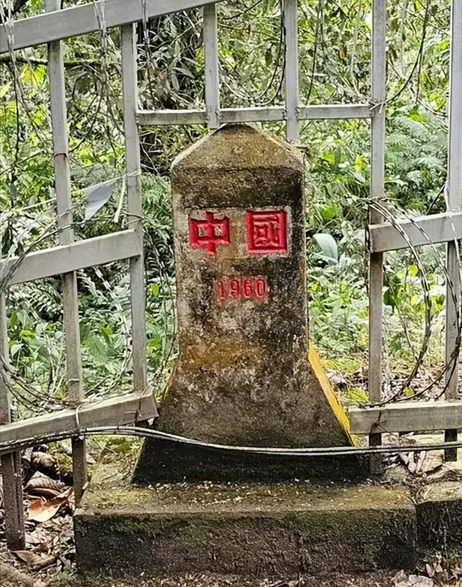 震撼！2.7万平方公里江心坡未划入中国，不是吃亏是清醒抉择全网热议！除台湾外，很