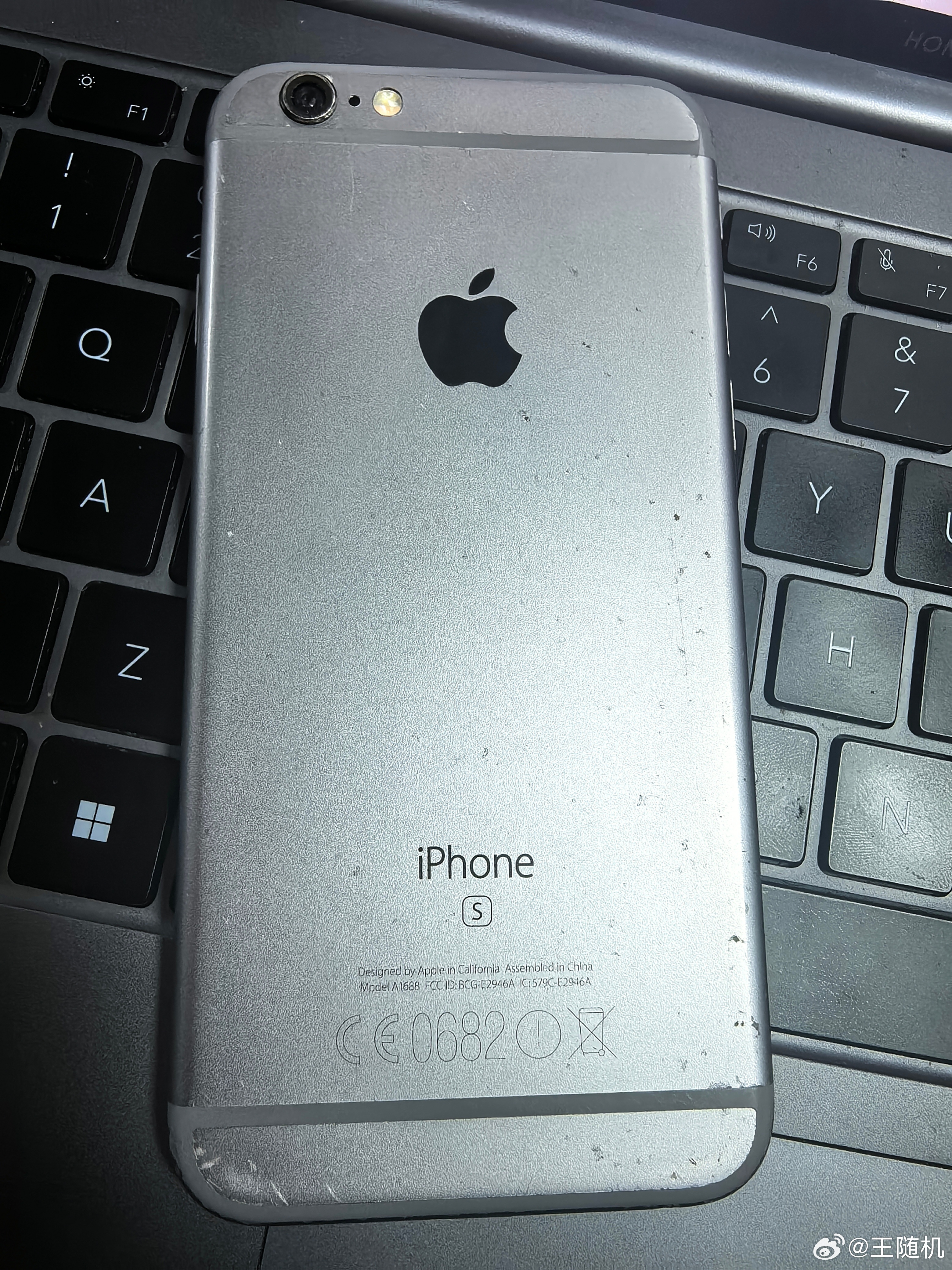 3个旧手机能换一台iPhone 是给你换一台这样的iPhone吗？ 