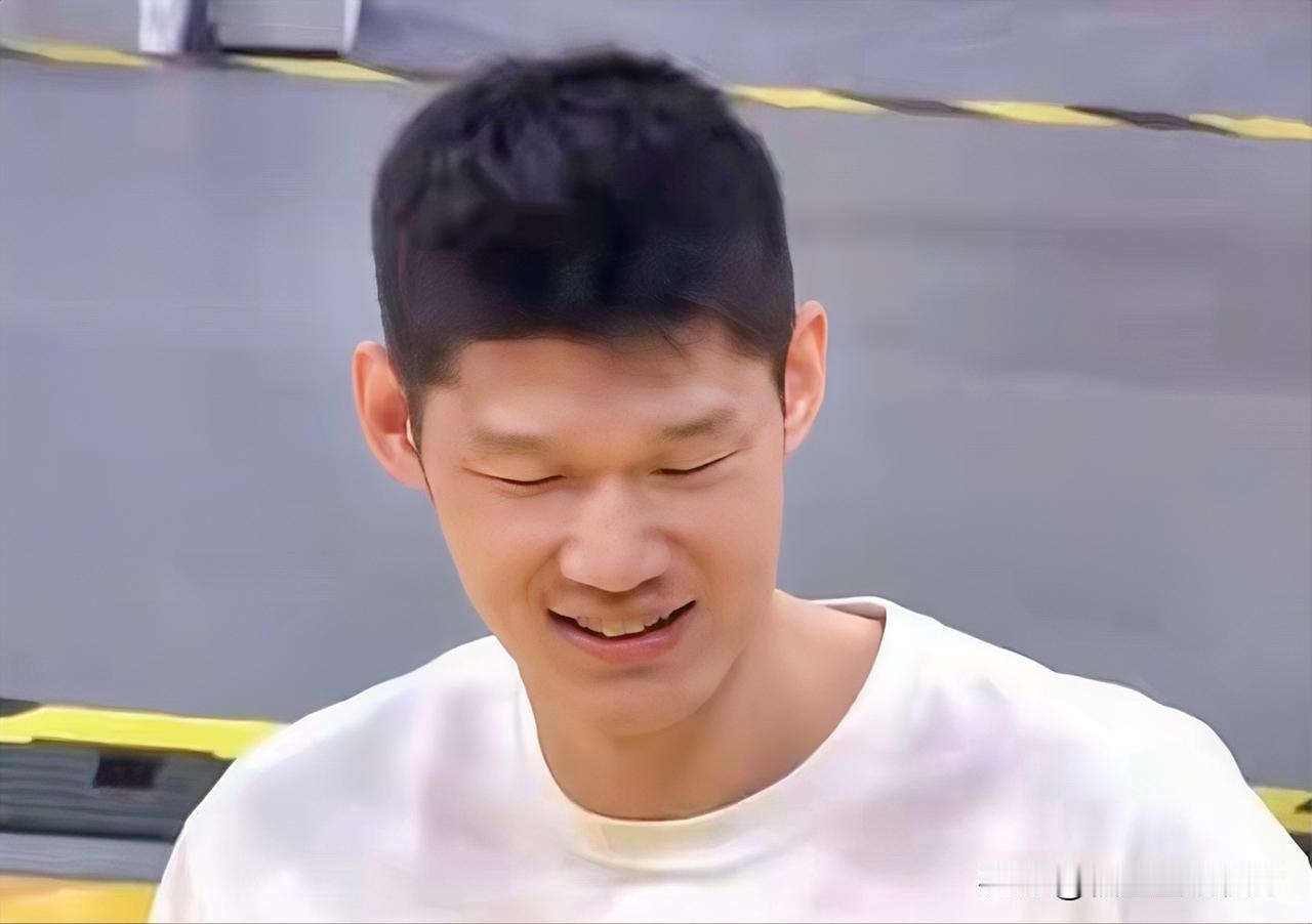 难辞其咎！胡金秋全场低迷+绝杀失手，浙江爆冷输球他要负全责！

CBA季后赛1/