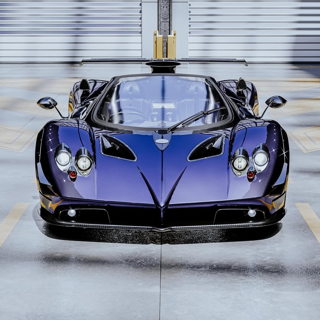 最神秘的靛蓝色碳纤维Pagani Zonda One of