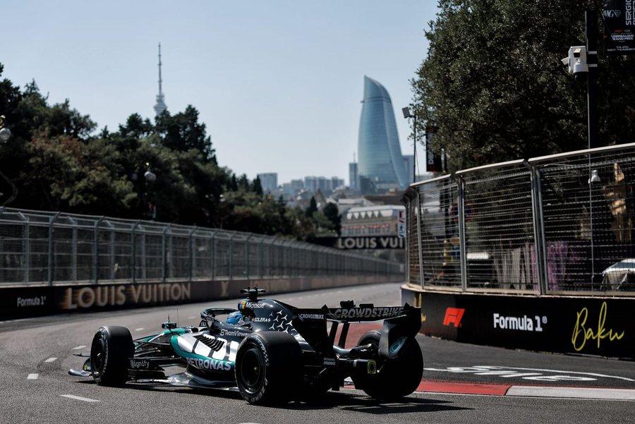 F1本周末的F1阿塞拜疆站正赛时间提前到了周六，所以排位赛时间是在周五晚上20：
