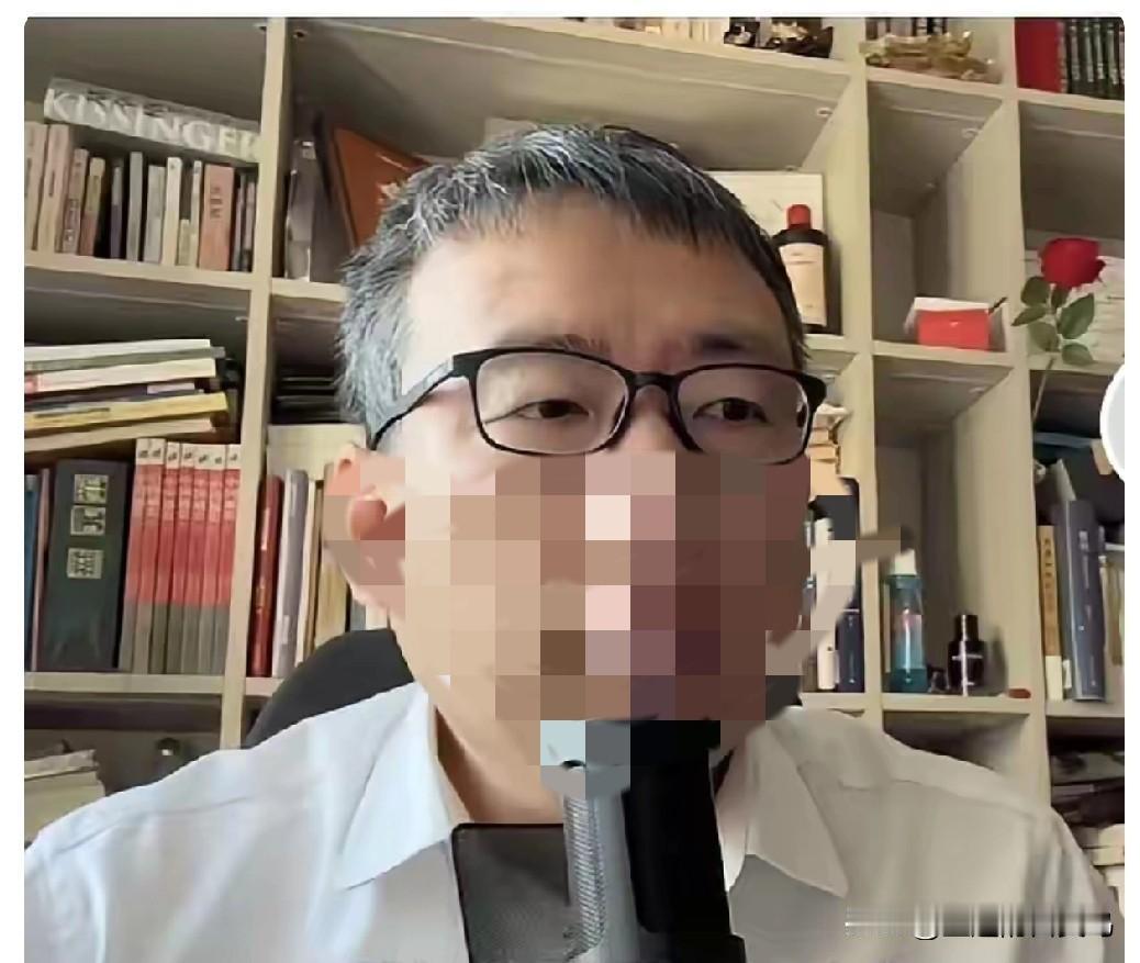 老储算是彻底反水了。之前也是力挺许敏的，口号也是喊的响彻云霄。
沉寂了一段时间，