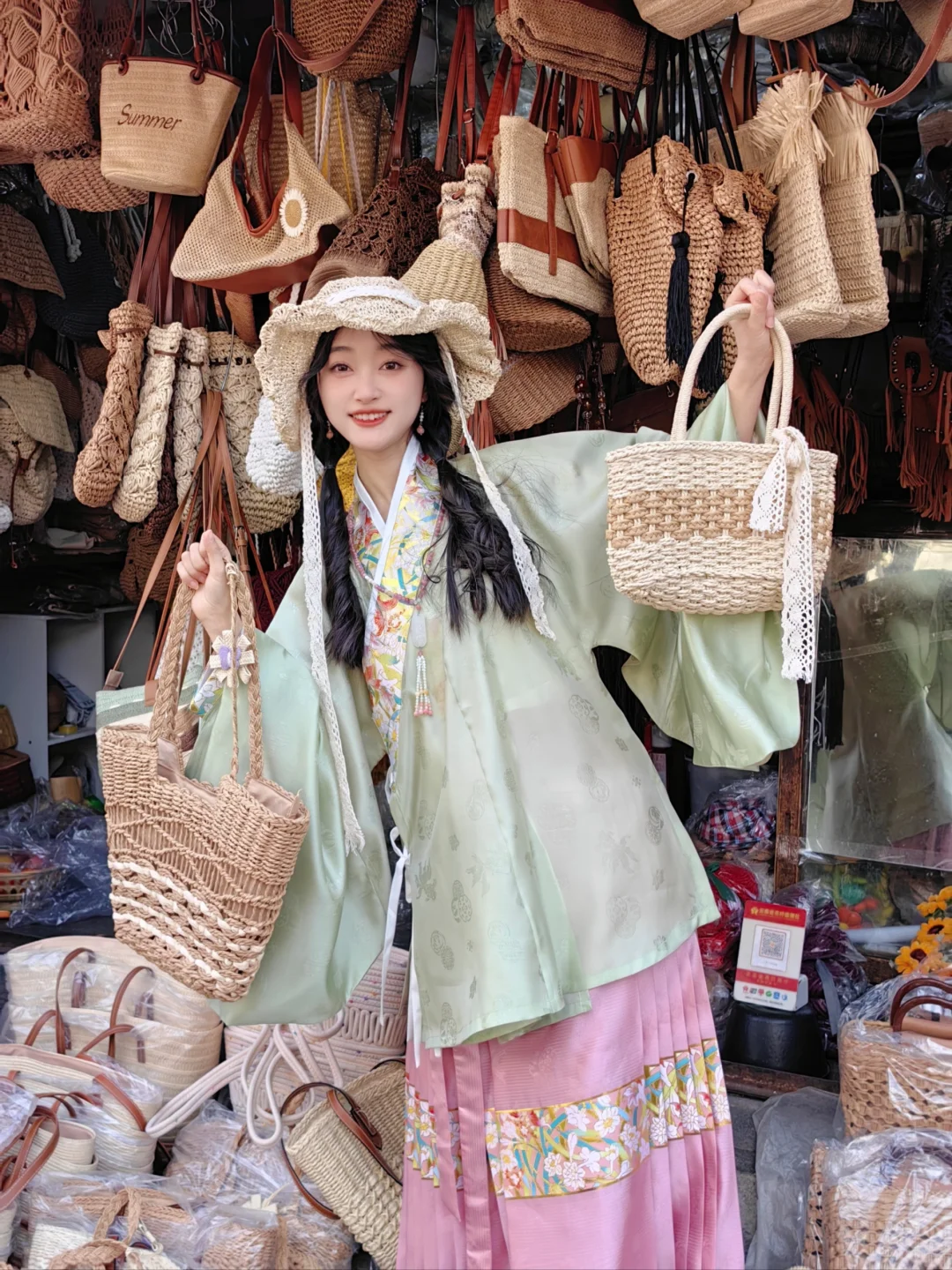 来大理古城一定要到这里挑挑草编包！！
