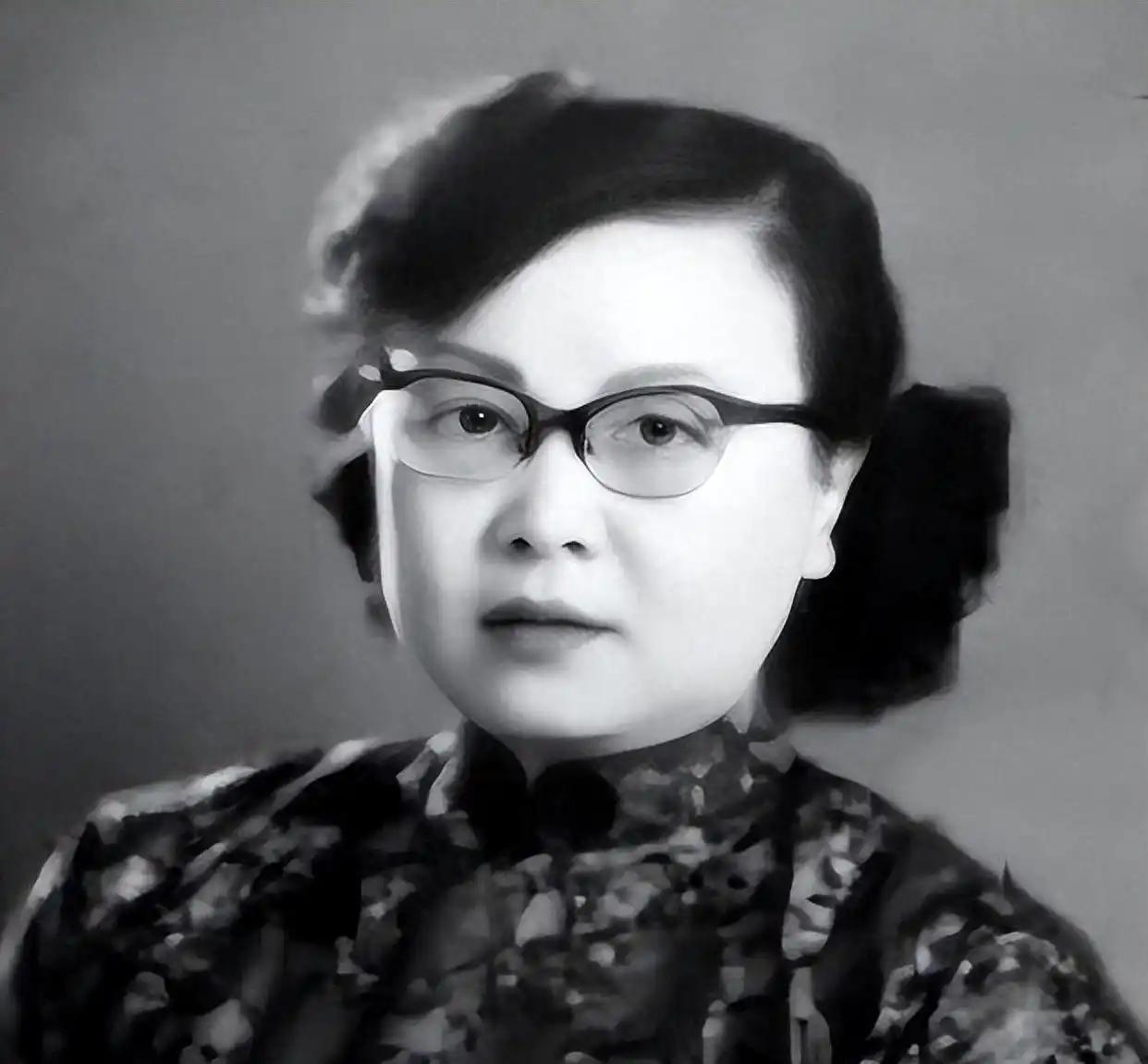 中共首位女叛徒叛逃台湾，1981年高调回国，故友一句话她无言以对

历史上有一段