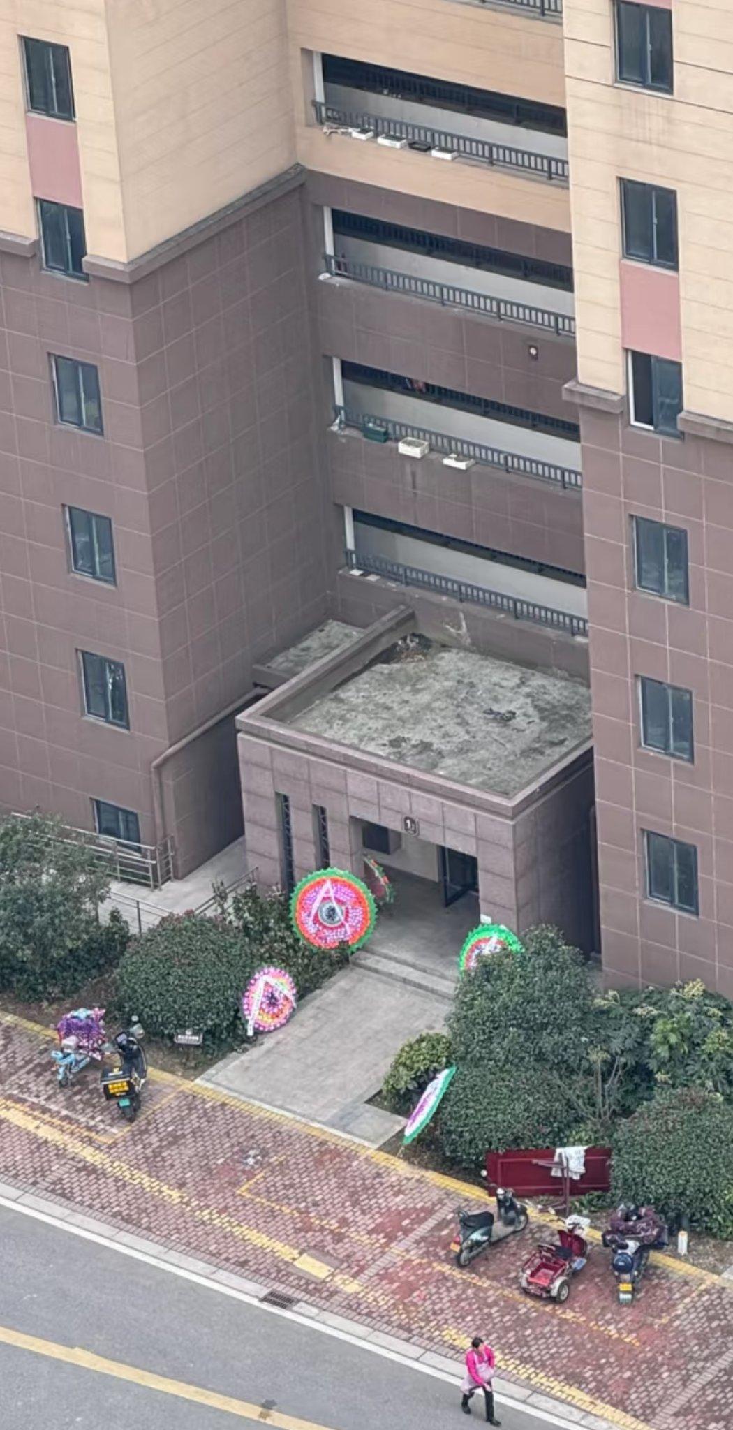 人生建议，
千万别买/别租回迁房！
后悔都来不及！