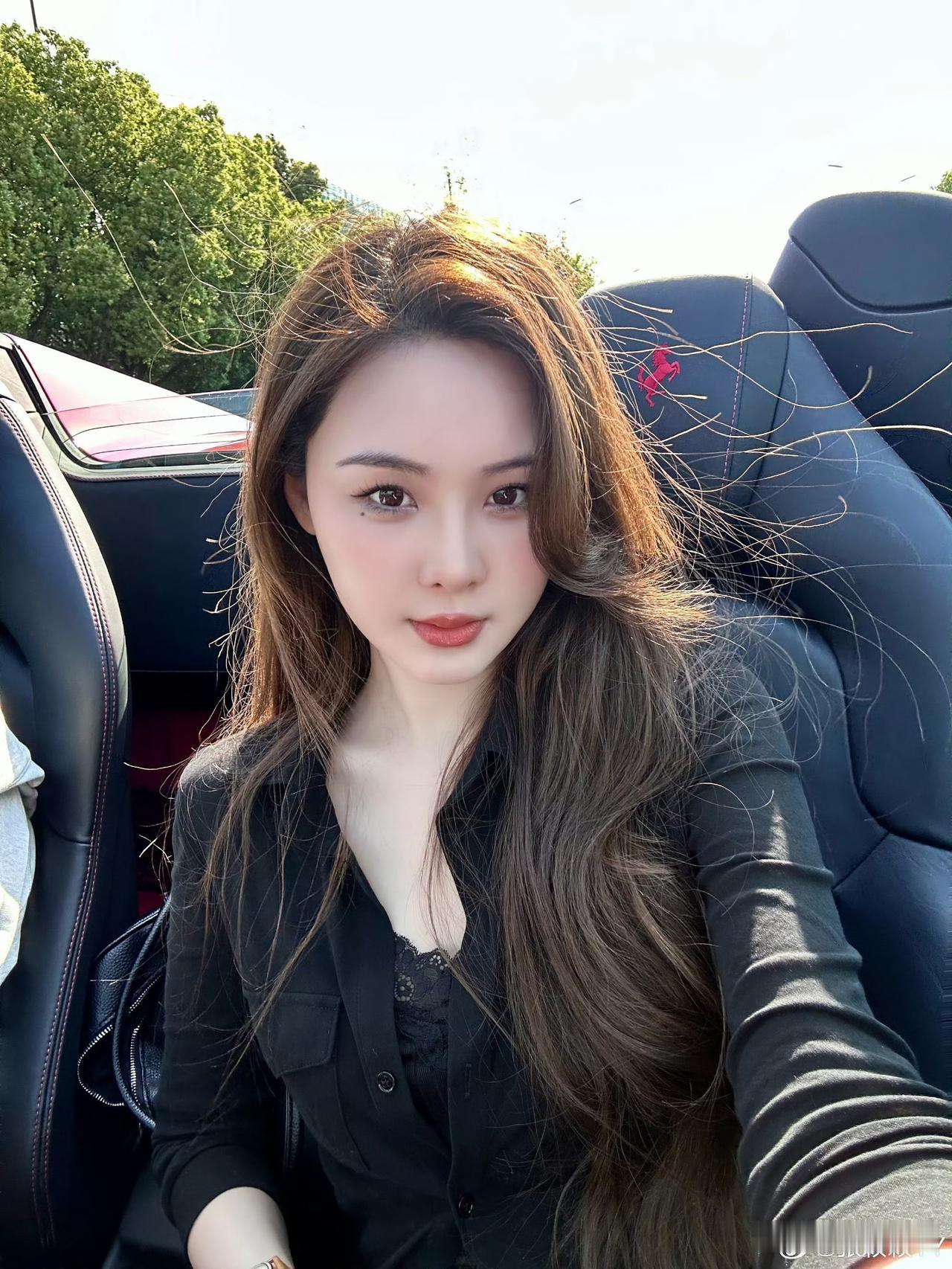 张莹莹又又又把汪小菲夫妇骂上热搜了！以前总听人们说，二婚想要幸福，全靠前妻成全！