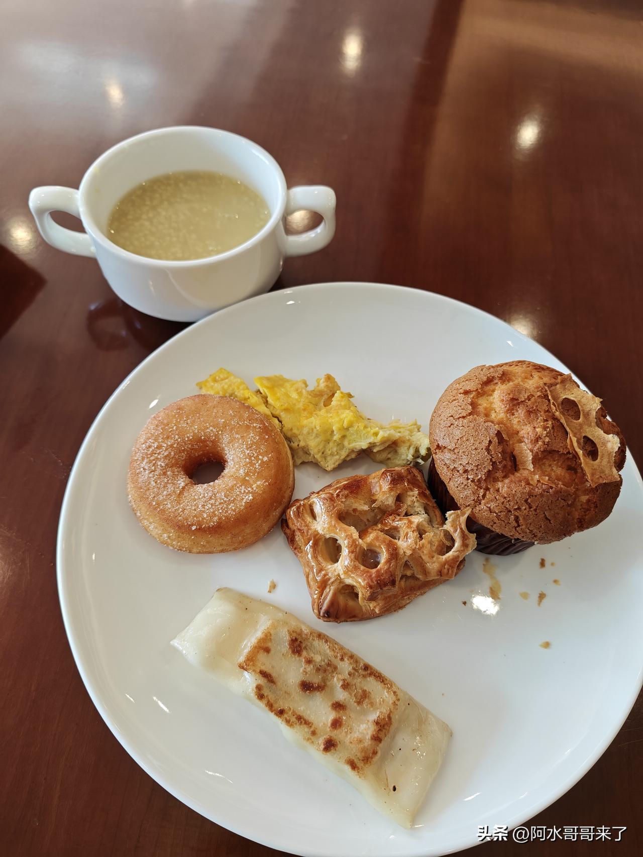 我早上喝的小米粥，不知道苏炳添和舒淇吃的什么早餐？