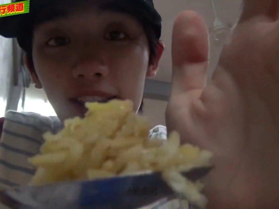 旅行博主可以兼职美食博主 非常尊重食物并且表现力非常丰富的主播一枚 