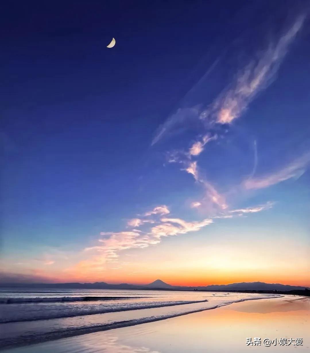 著名经济学家一针见血：“在学历疯狂贬值的今天，最有价值的不是研究生文凭，而是一份