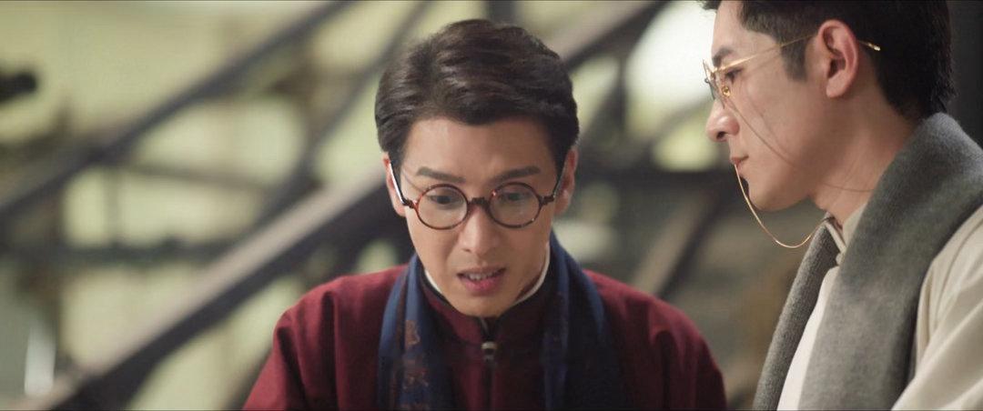 九门吴老狗变干尸九门万万没想到仙蜕就是吴老狗！昔日机灵的五爷沦为干尸，依靠奇异药