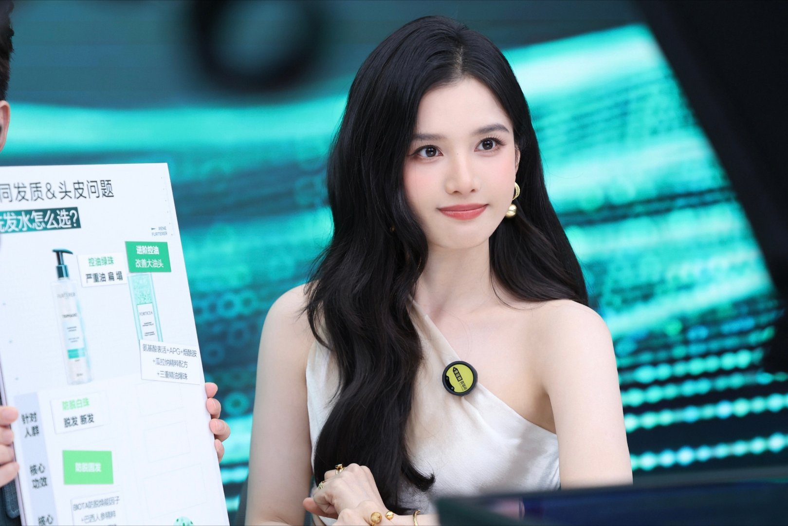 张婧仪 zjy 张婧仪和小狗互相拜拜张婧仪雾里青🍃张婧仪陈清雾 💚张婧仪雾里
