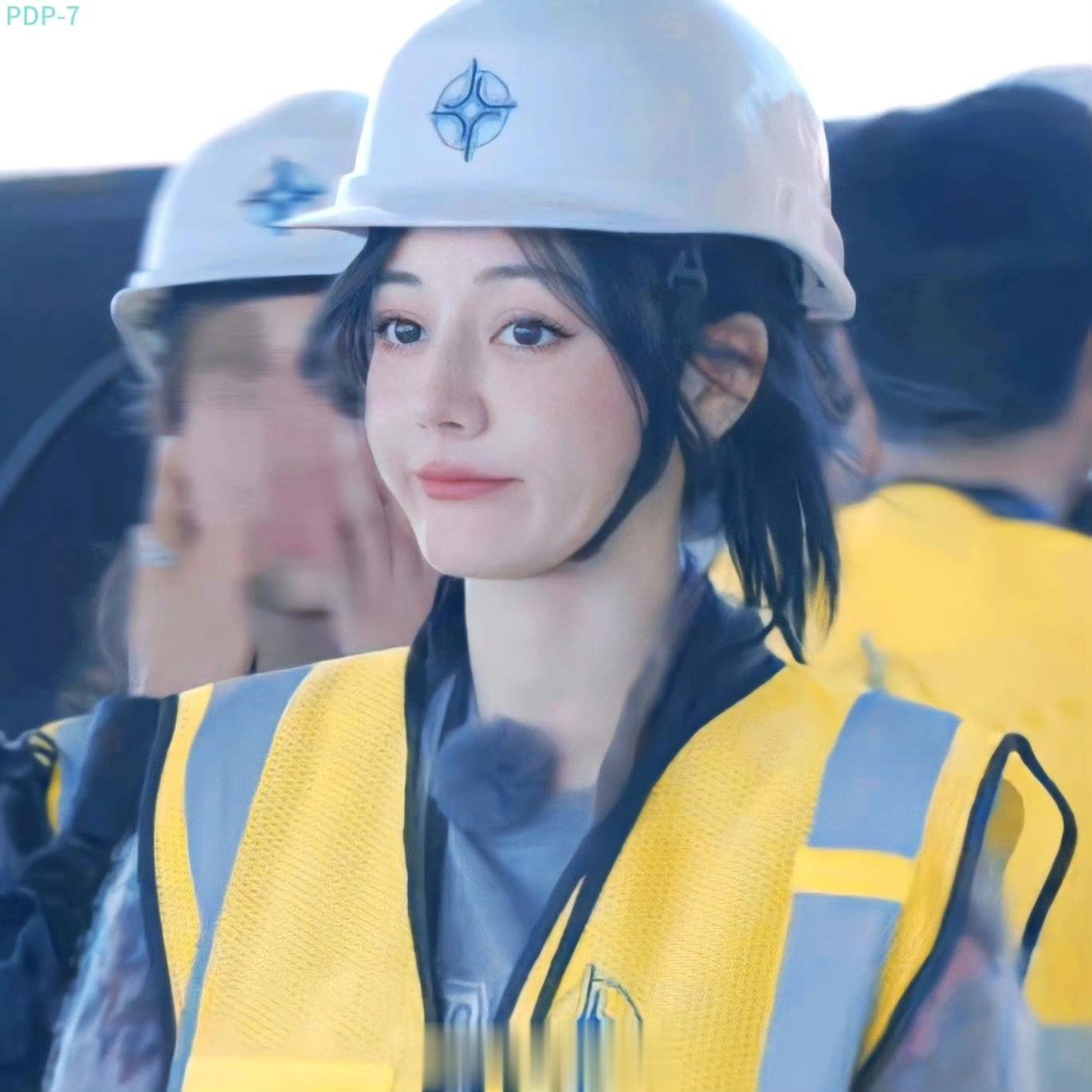 妈粉狂喜！谁家孩子没人领嘛！没人领我就领走啦[彩虹屁]可可爱爱没有脑袋！我rua