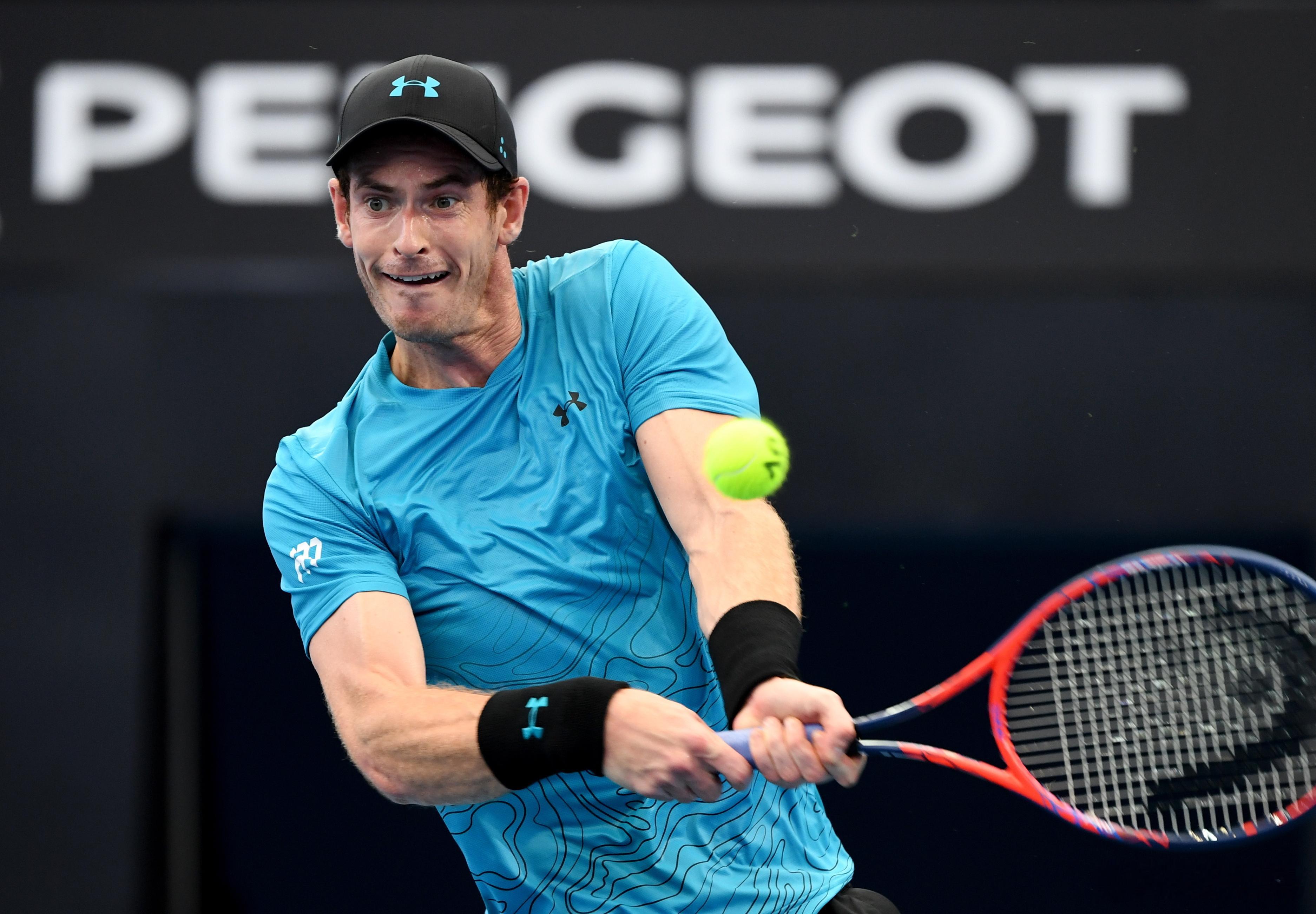 明天有一日双赛，昨晚看了一下球线的凹槽，不敢保证100%不断。今早起来穿好另一把