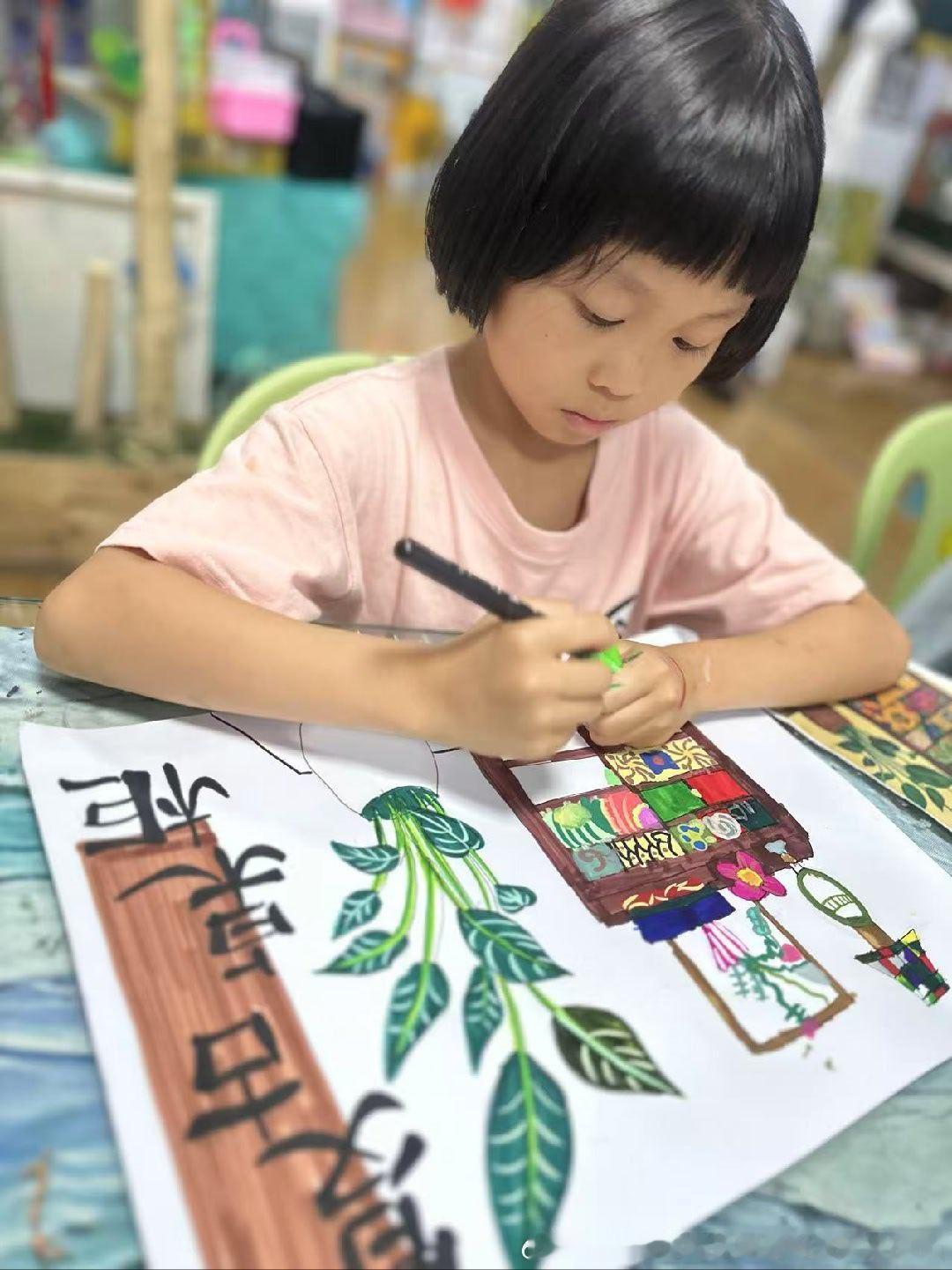 喜欢团子这幅画爱画画的饭团团