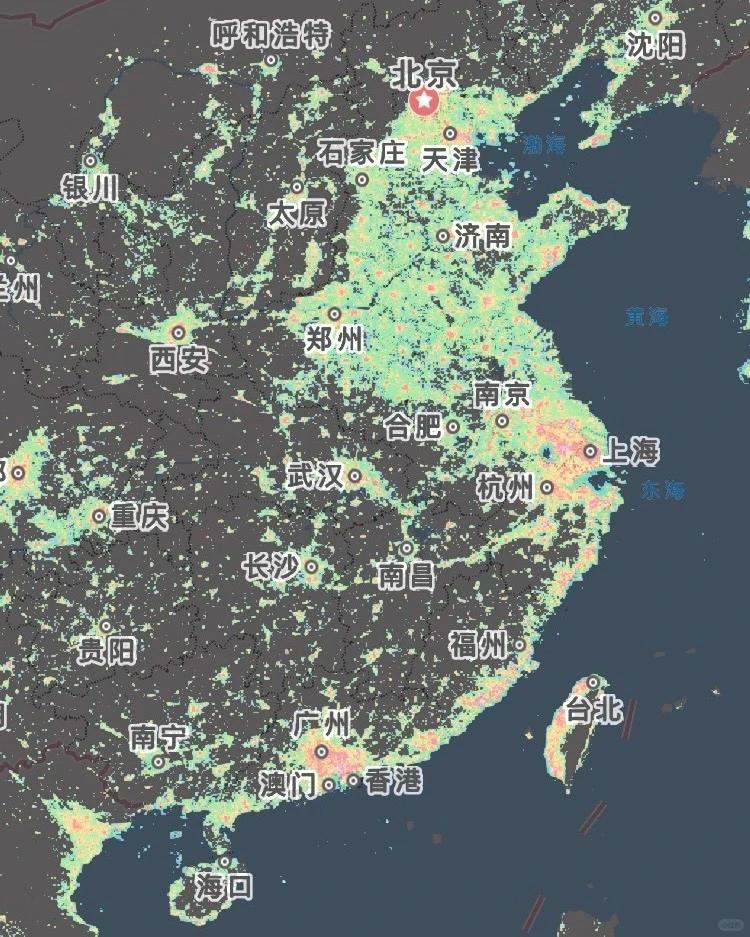 北上广三大一线城市累积下来的综合实力，已经无法动摇，包括海陆空的交通枢纽优势、门