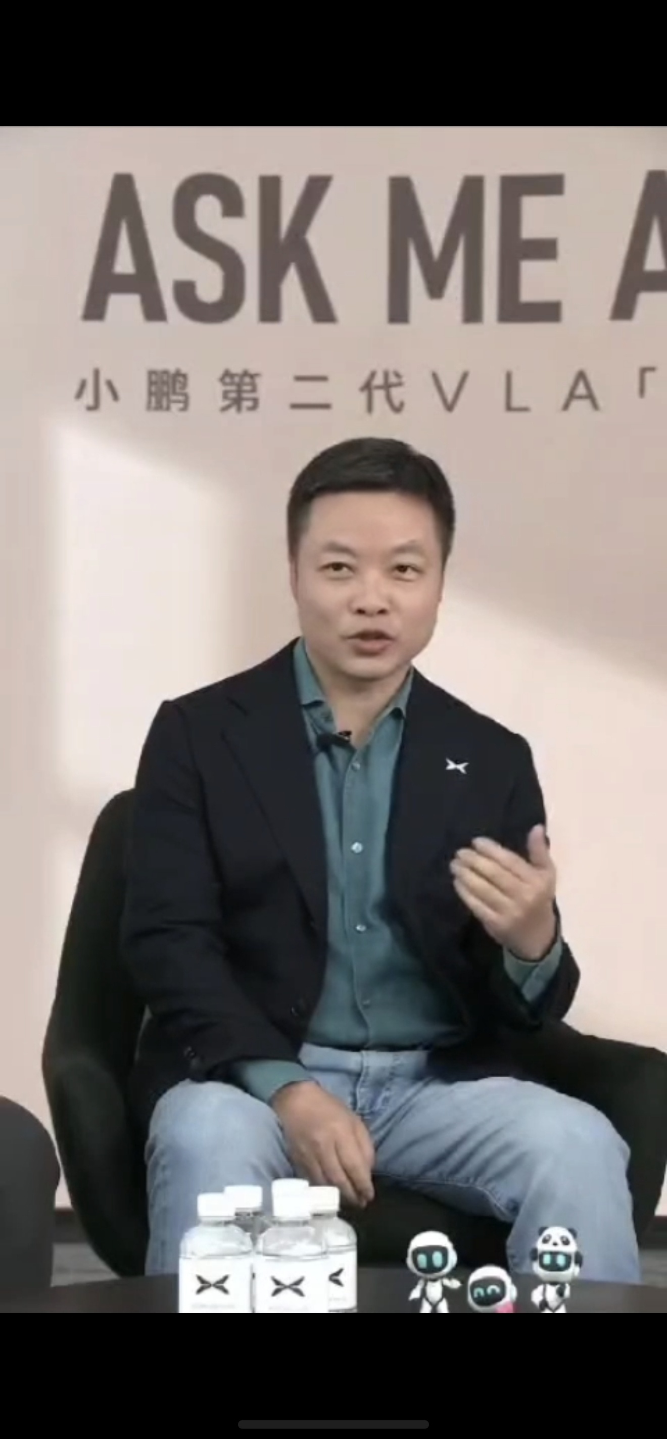 何小鹏直播第二代VLA推送 何小鹏表示，自小鹏门店开放第二代VLA试驾以来，第二