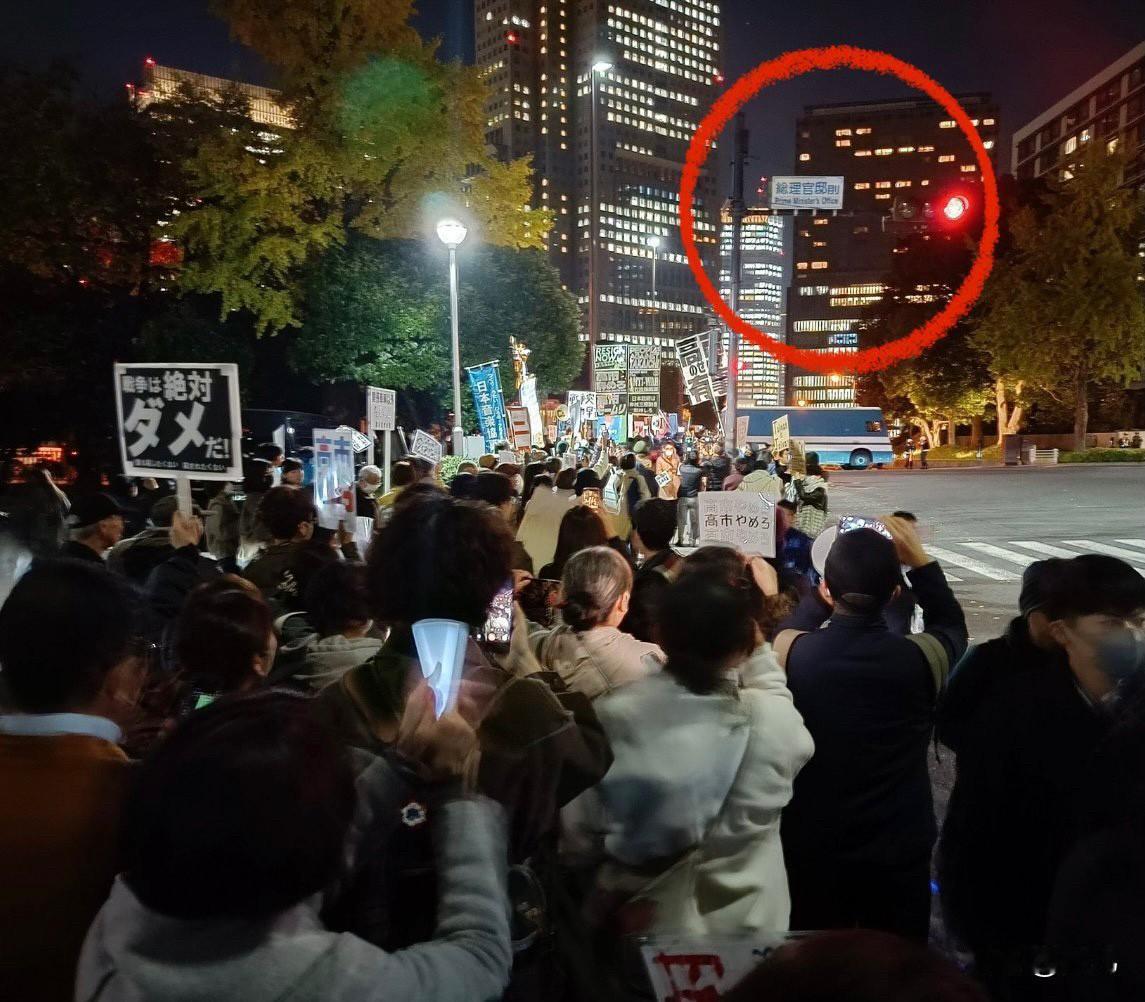 必须下台！高市早苗再次提及错误涉华言论，并且没有收回的态度和表现出道歉的意愿后，