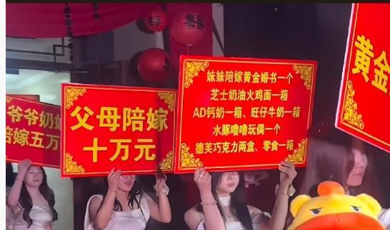 妹妹是把压箱底的零食都掏出来了。 ​​​