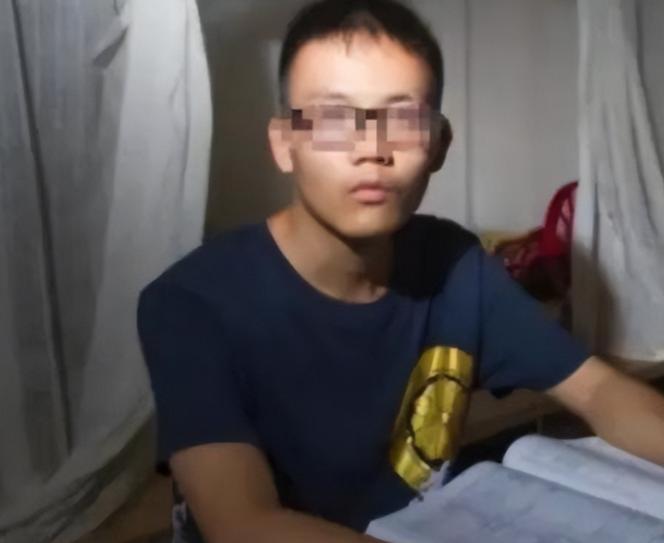 湖南一学霸，高考只考了239分，全校老师都不相信，然而当调取了监控录像后，才发现