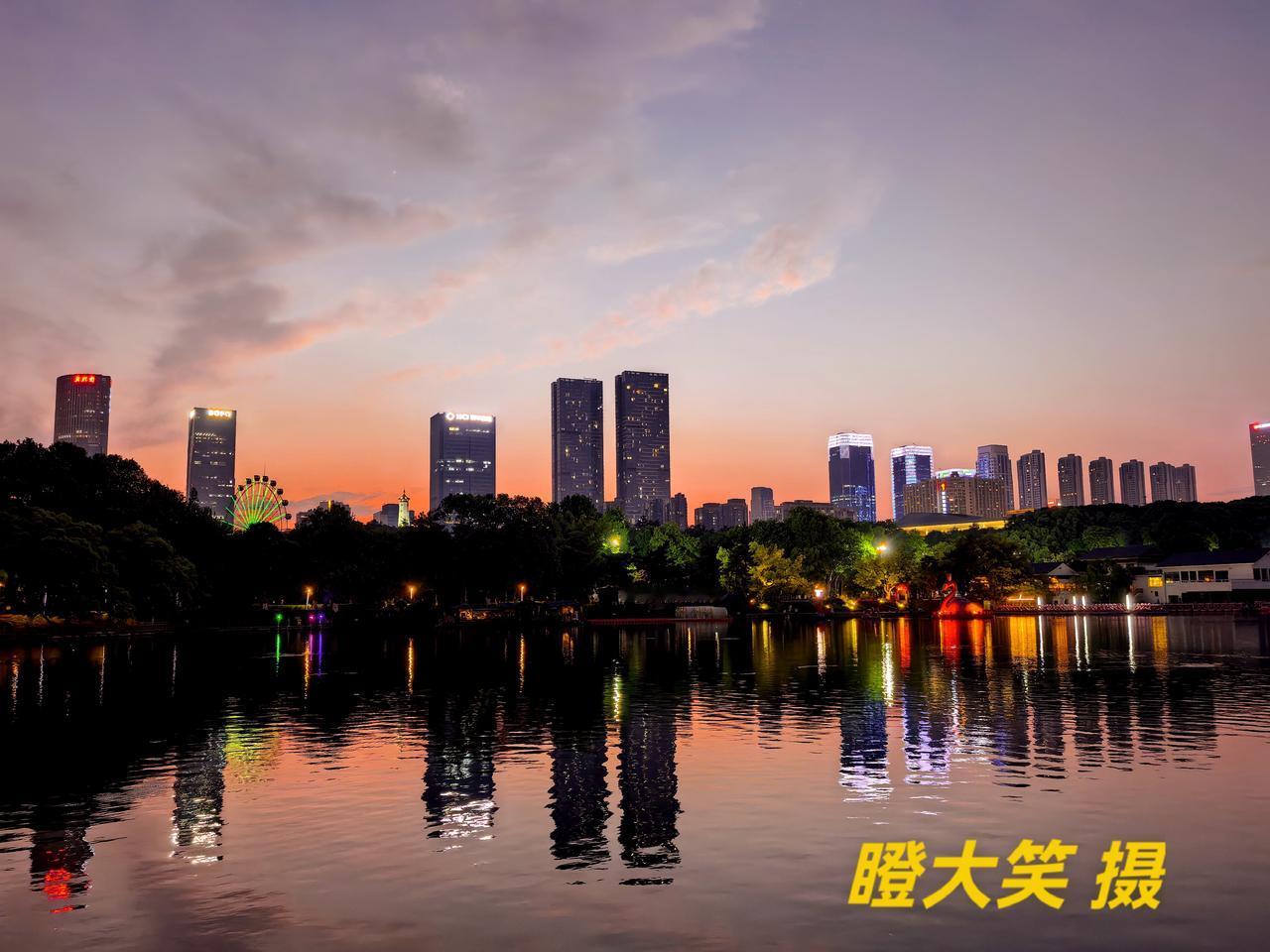 发一张图片，让我猜出你在哪里拍的“莫道桑榆晚，为霞尚满天。”此为刘禹锡《酬乐天咏