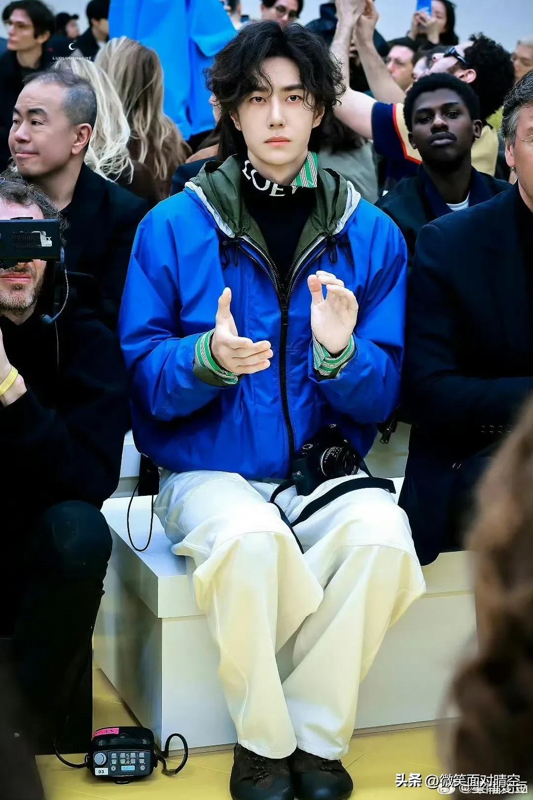 Lacoste 2026秋冬超季新款还未发布，就穿在了王一博身上，全球首穿！
王