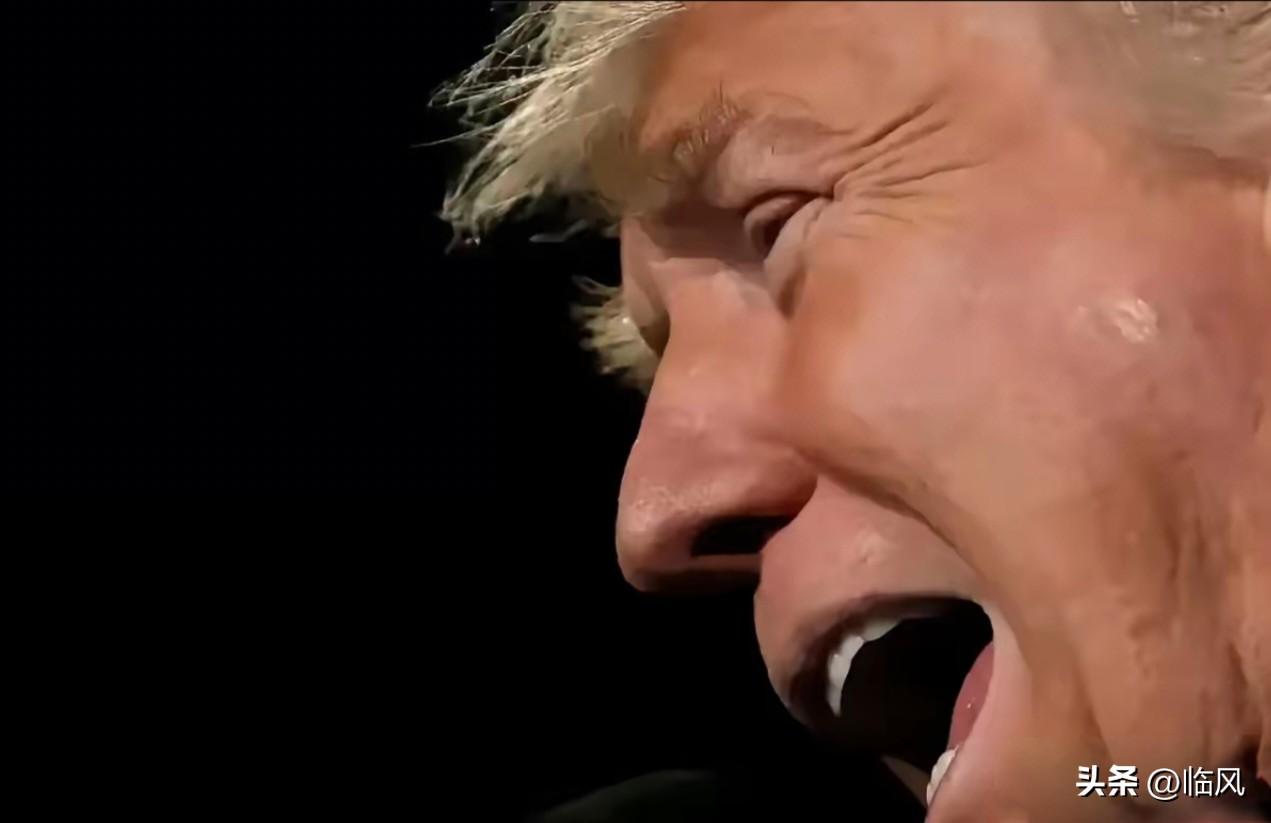 快讯！快讯！
中国国防部突然宣布了，正式就网上流传的“我方在南海使用强大电磁攻击