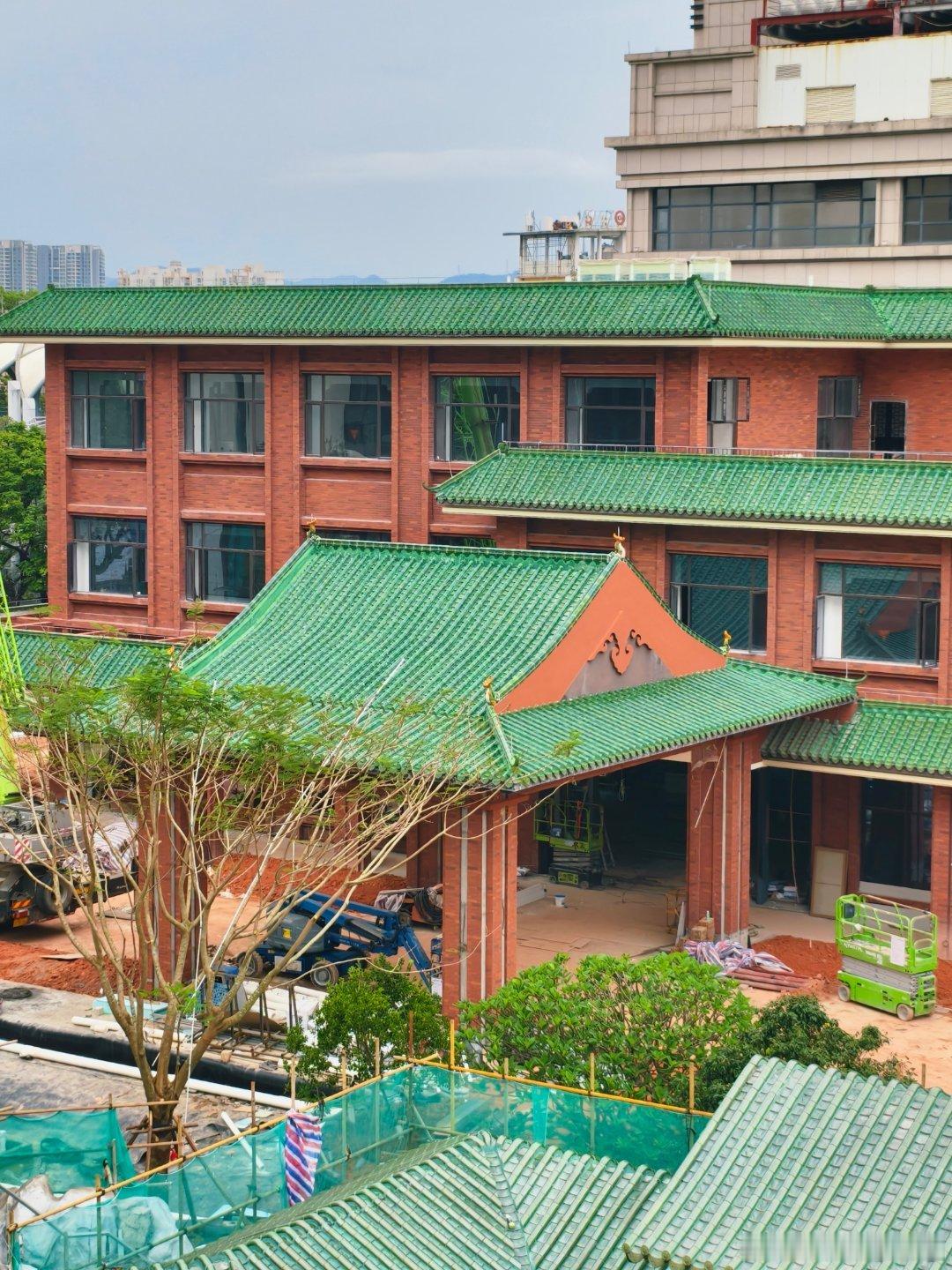 中山商业城建观察录 富华酒店赶国庆节前开业，目前进度看来很紧凑→，估计到时只能部