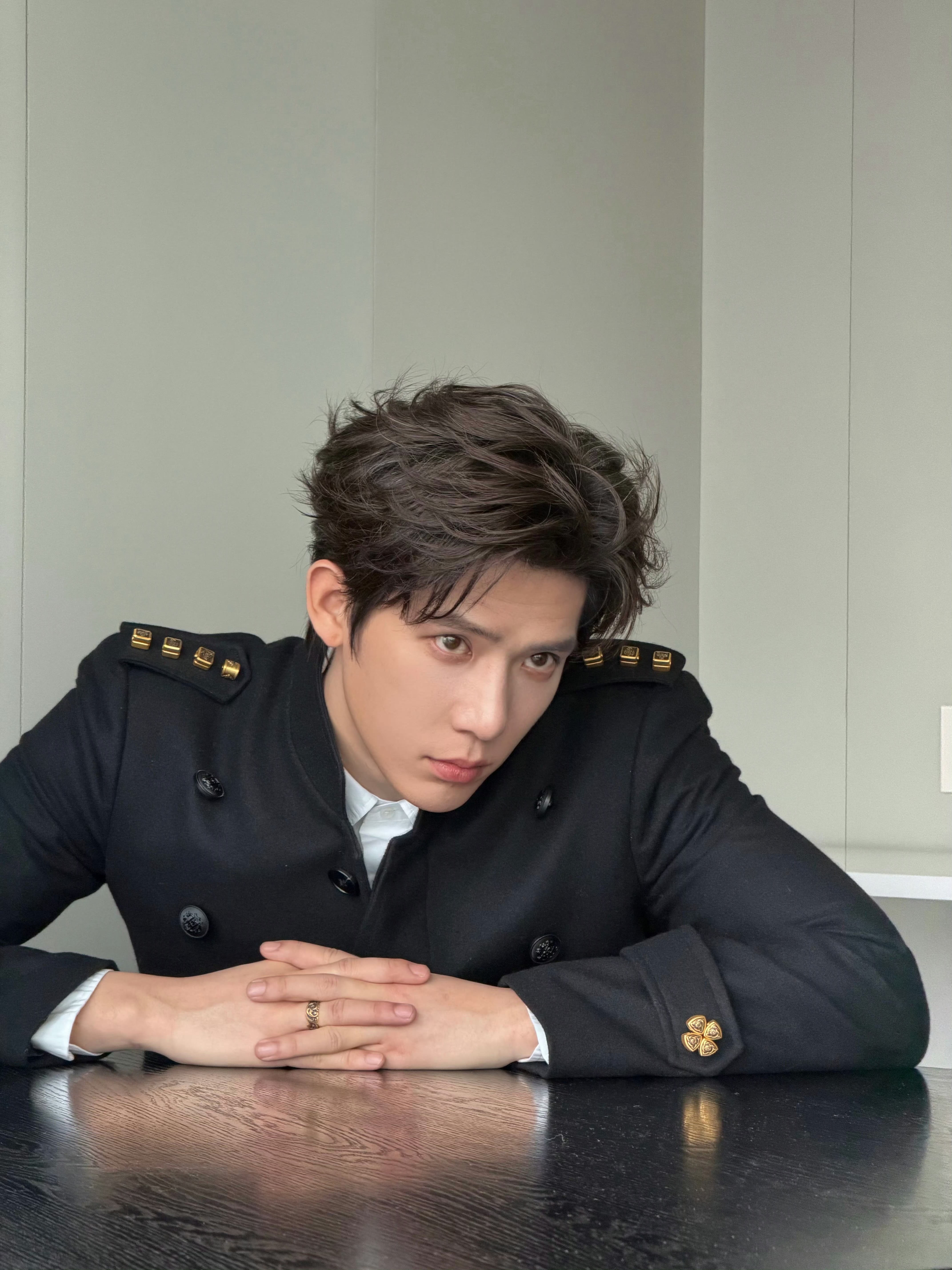 橘子早安趴 制服男神轻点帅王安宇