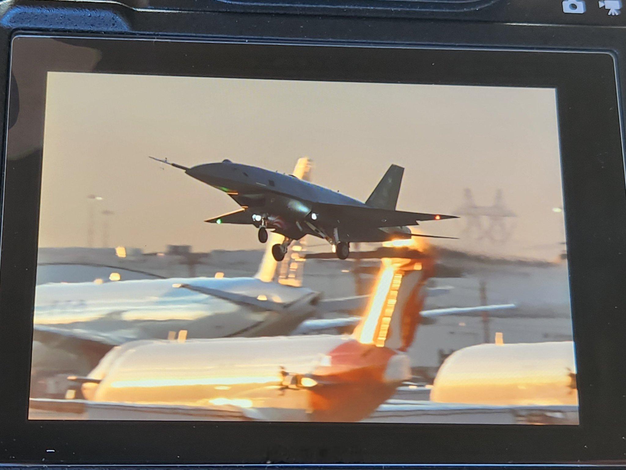 美军协同作战飞机（CCA）YFQ-44终于完成首飞航空创作计划武器装备[超话] 