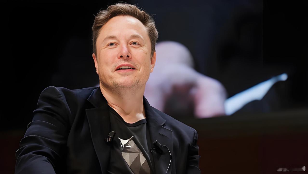 近日，马斯克在播客节目中直言，AI将率先取代白领岗位，全面实现AI化的企业会对非