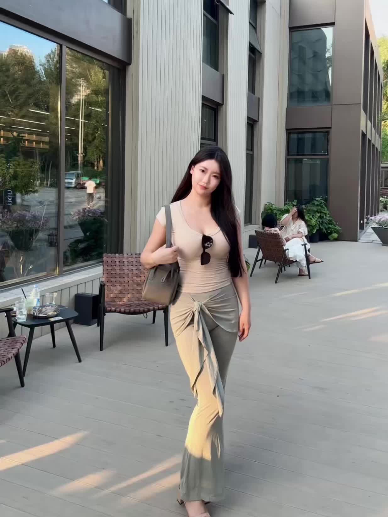小众的品味，大众的渴望。