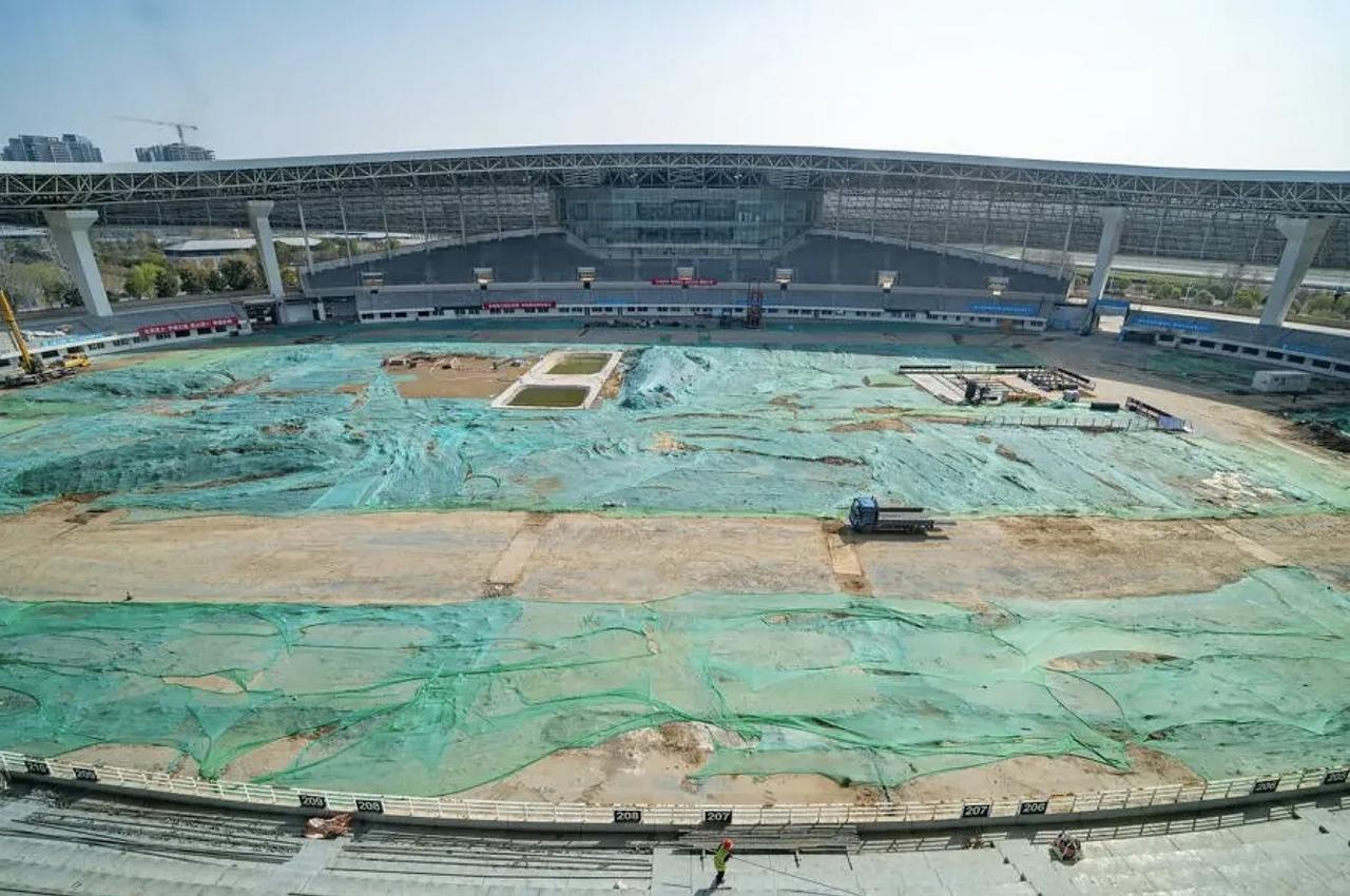 4.5万座！南京首个专业足球场，2027年焕新亮相
 
2026年江苏足球赛事氛