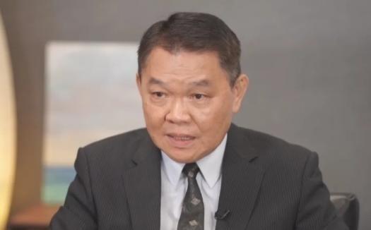 台湾地区时评人黄征辉曾呼吁：若大陆满足“两个条件”，台湾应尽快与大陆统一。第一个