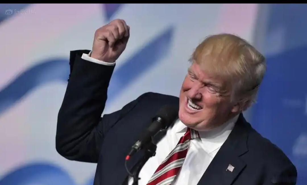 特朗普炒股是否会影响其政治形象？
特朗普炒股这事，对他政治形象的影响还挺复杂。从
