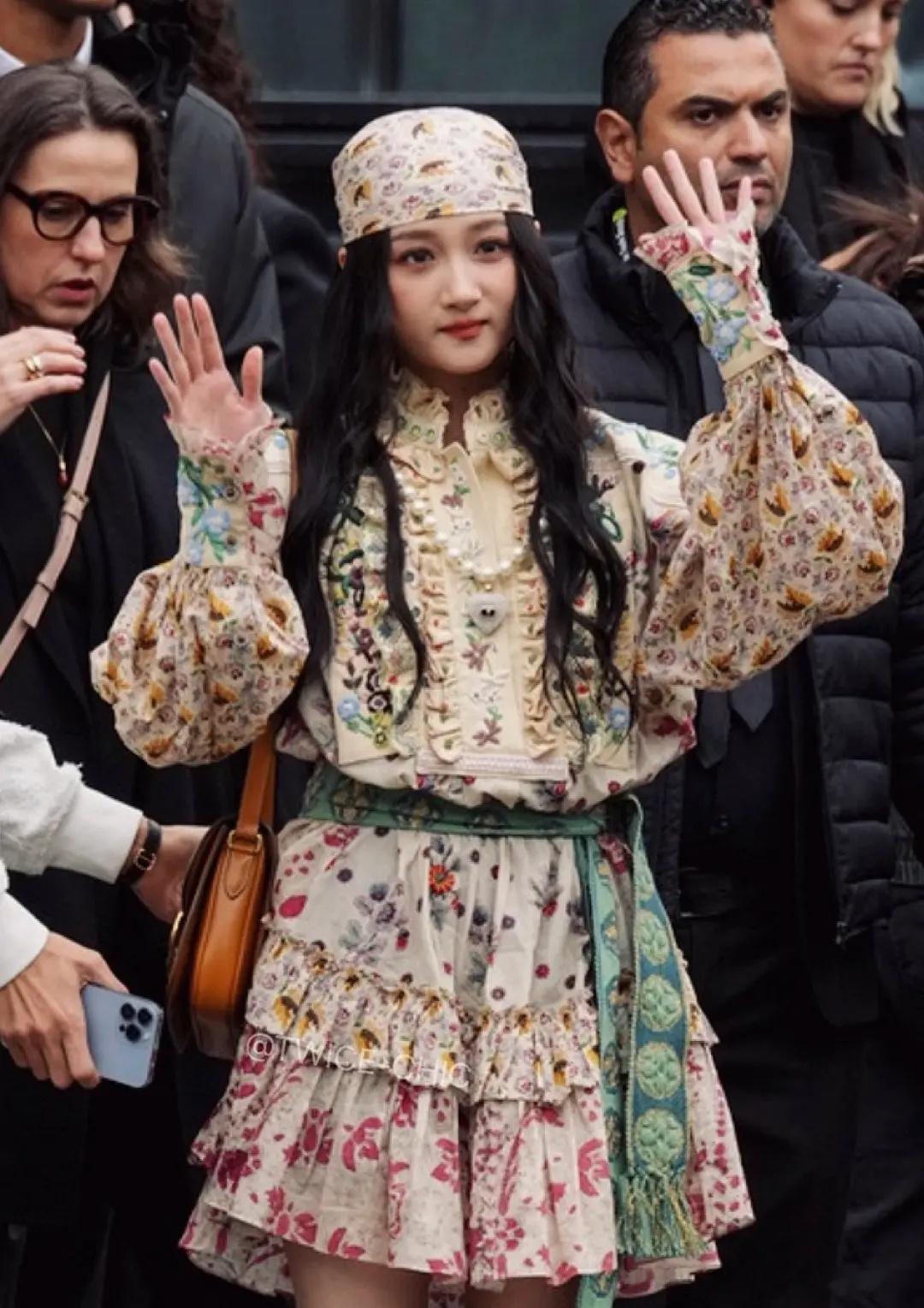 关晓彤显土到底是什么原因 ​​​