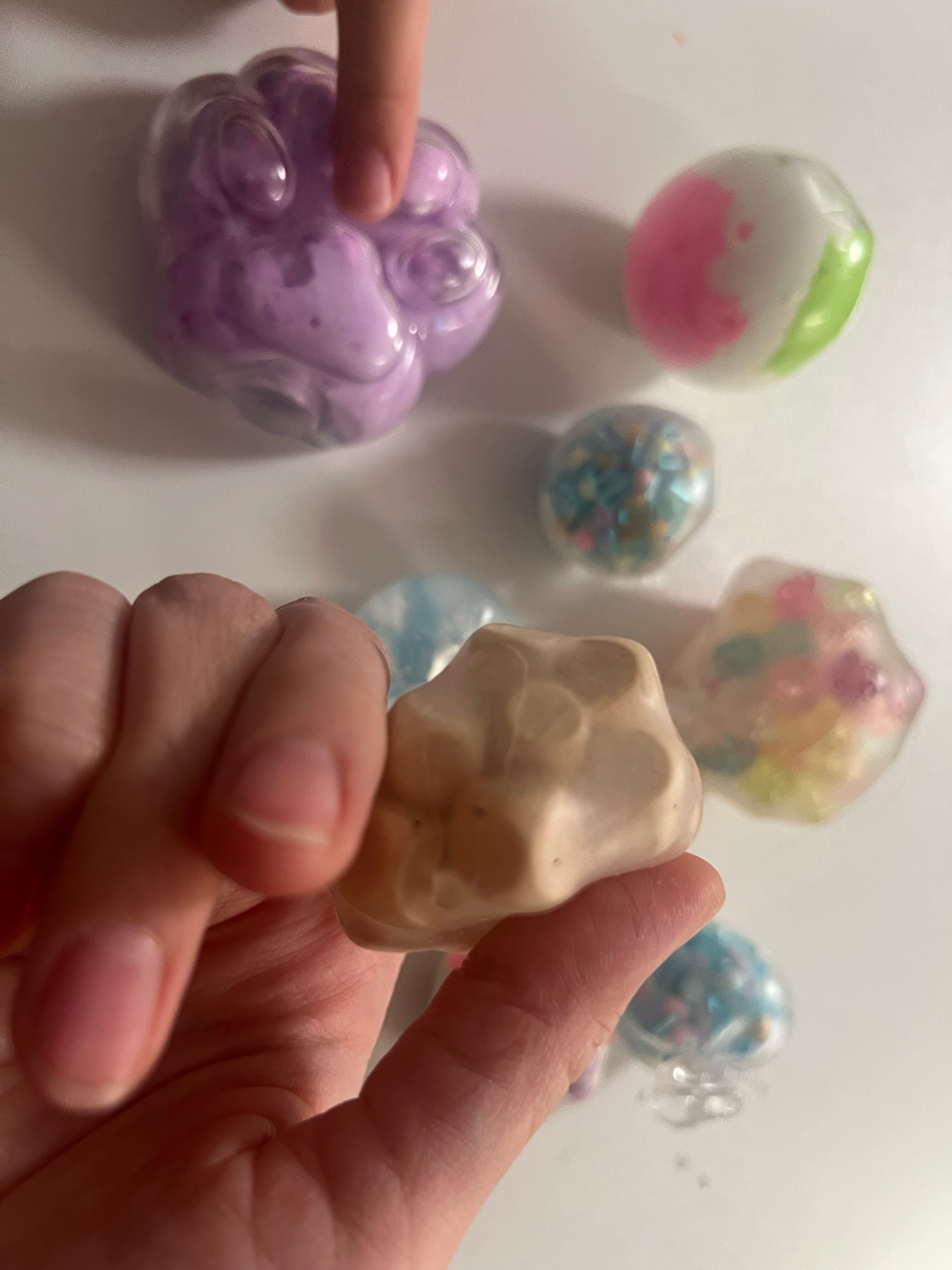 米米最近疯狂迷上了这种手工叫做什么解压神器带娃随手拍米米的成长记录我家的种草清单