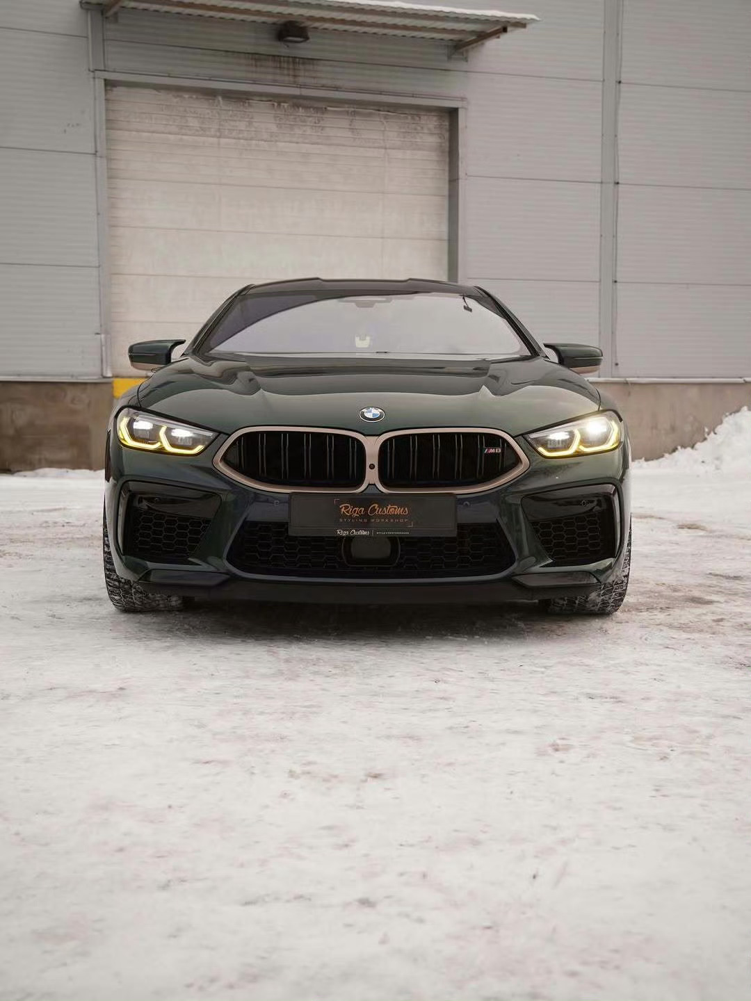 宝马 M8 Gran Coupe First Edition 