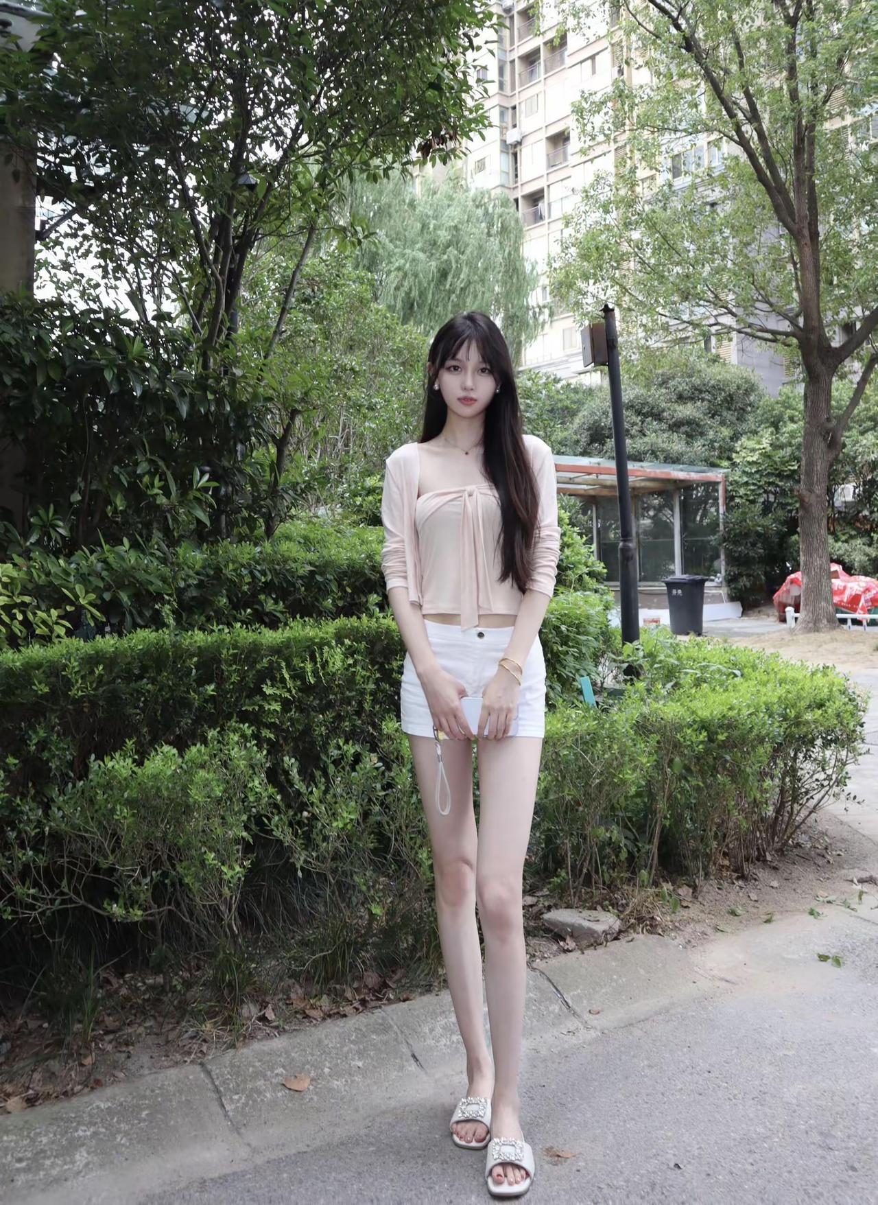 下一站十一月，生活的目标就是健康和快乐，那就祝我们，发财被爱，好运常在，多赚钱，