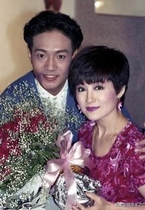 潘迎紫堪称当之无愧的“不老女神”，年届80岁，状态依旧灵动如少女，惊艳众人。不少