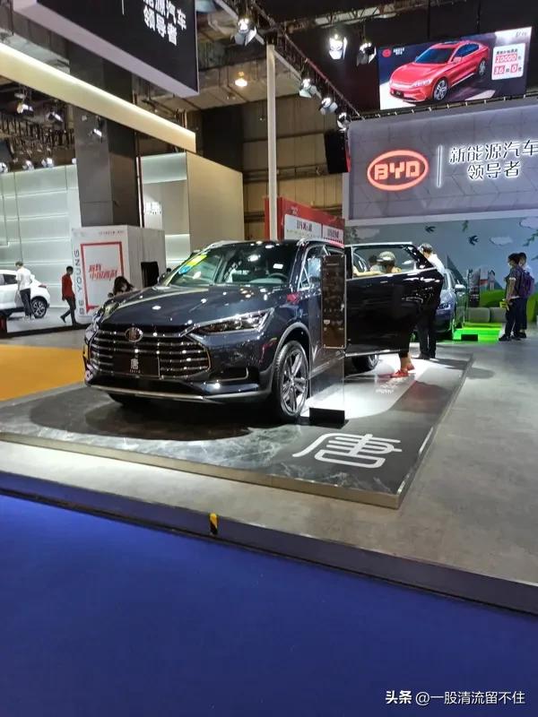 混动的大趋势到底是 HEV 还是 PHEV，这还真不好讲。
HEV 就是油电混合