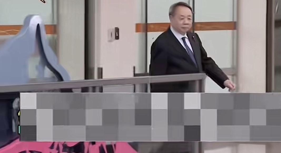 哈哈哈哈，太好笑了，大汉奸石平被大陆制裁禁止入内，于是就窜访台湾！

我一点都不