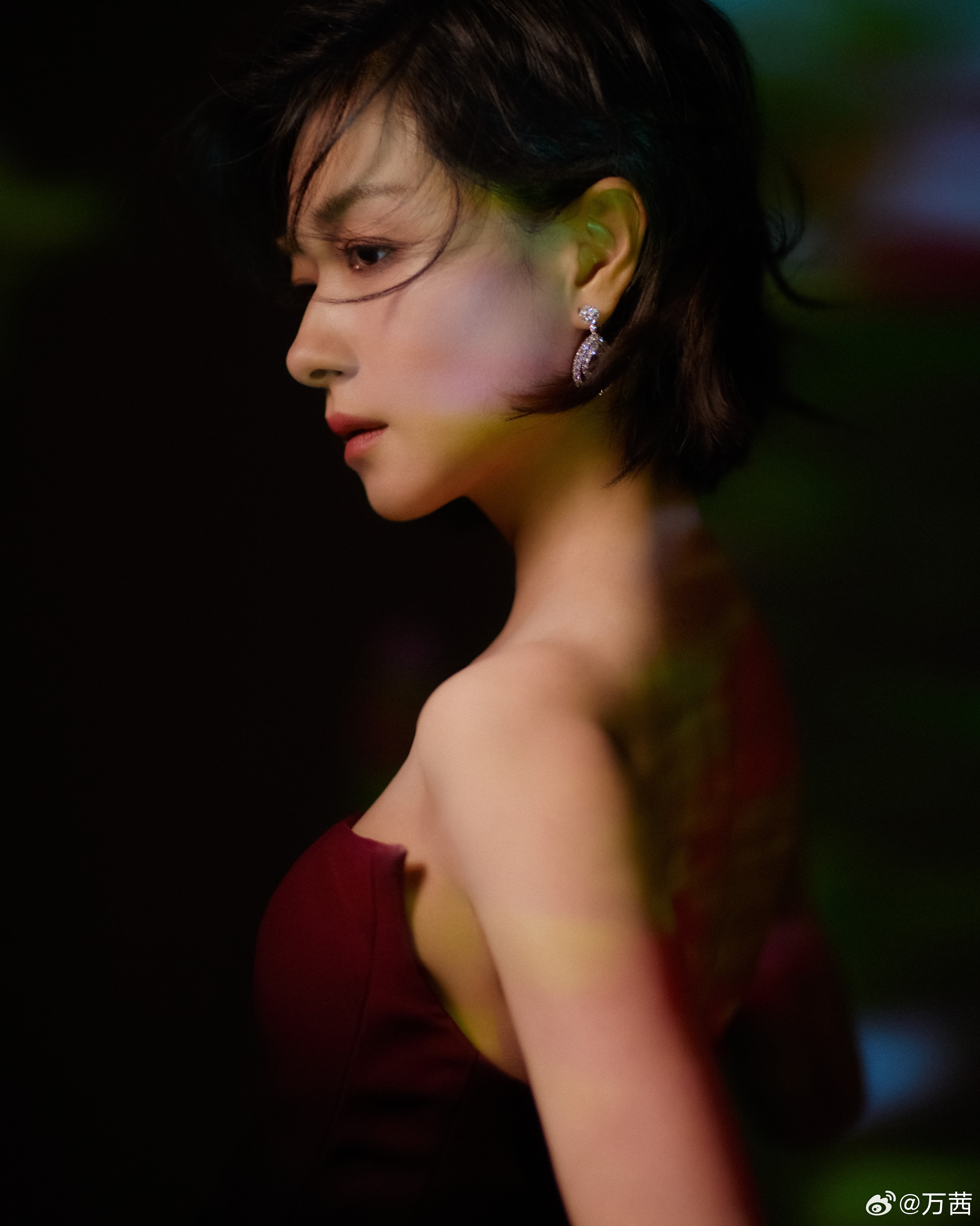 万茜年度实力IP演员 恭喜万茜获得年度实力IP演员荣誉，演员与角色相互成就，期待