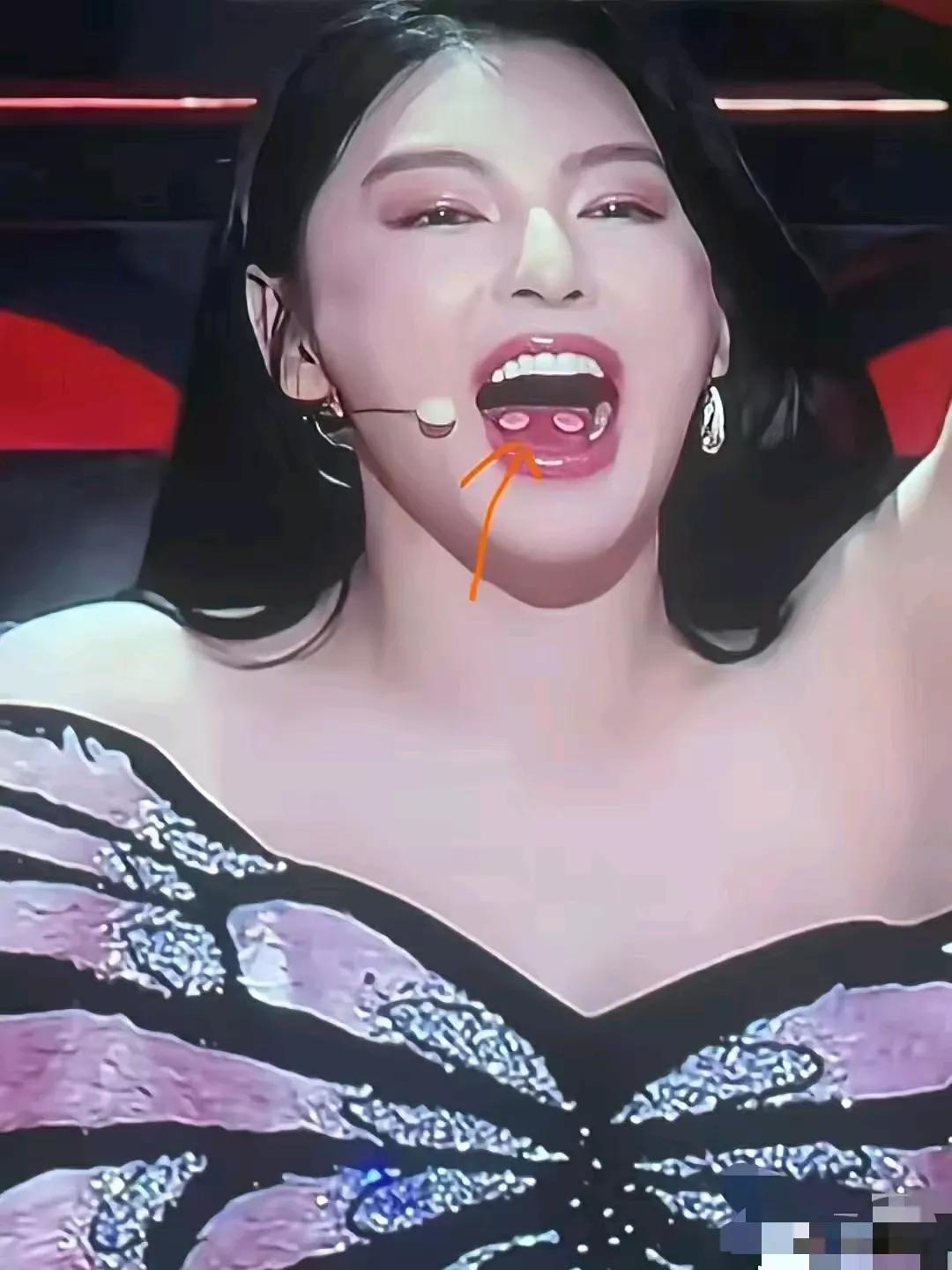 张雨q的口气这么大吗
一次含了两个清新片
这不仅仅是口气的问题了
应该是体内该好